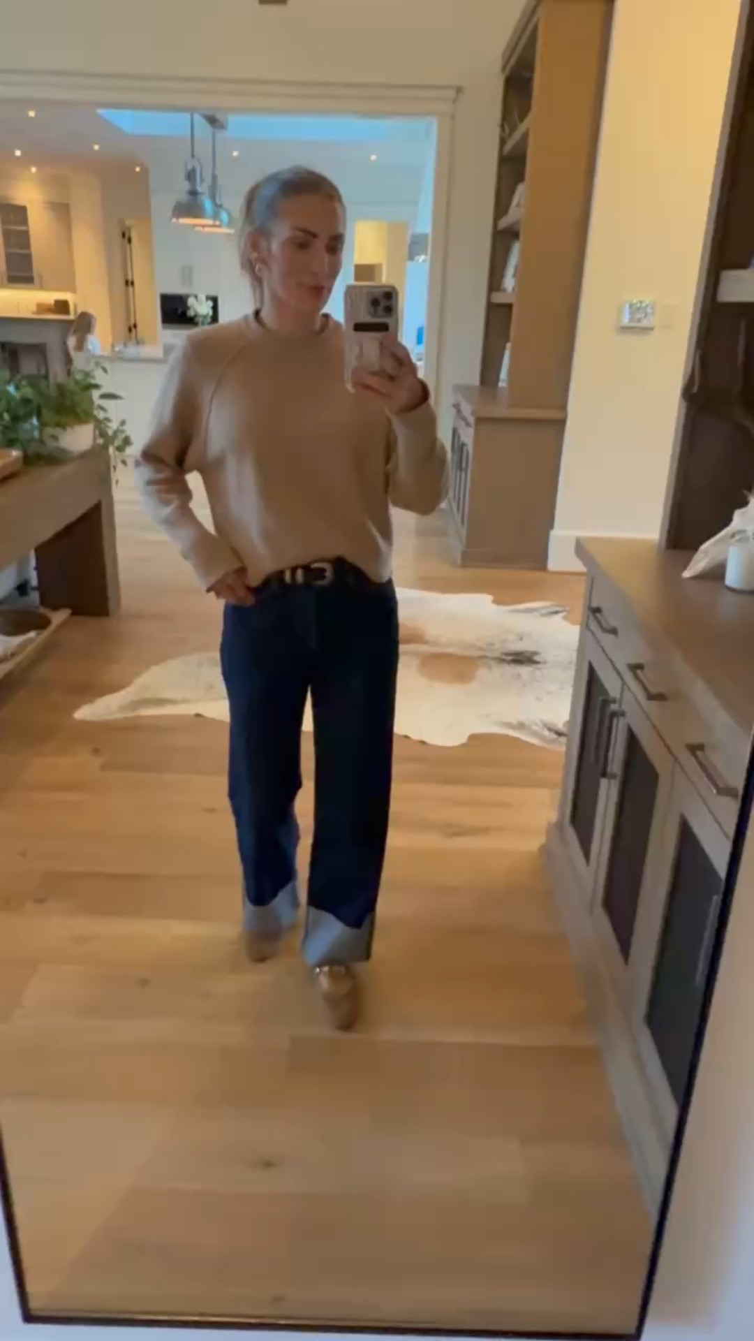 Finally feels like fall & this fit is SO IT 🤌

#LTKShoeCrush #LTKSeasonal