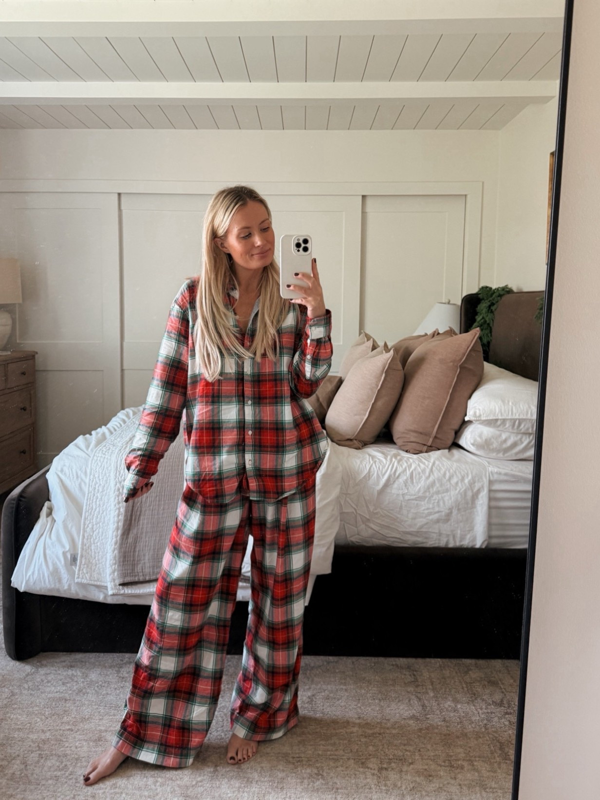 I want these pajamas in every color!! They’re so cozy and 30% OFF right now! 

#LTKHoliday #LTKSaleAlert #LTKSeasonal