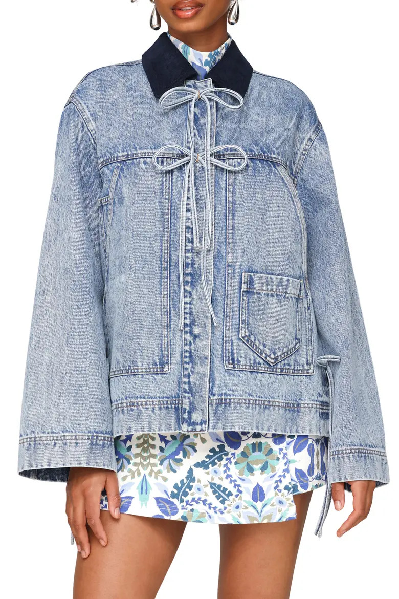 Avec Les Filles Oversized Denim Chore Jacket in Flutter Wash at Nordstrom, Size X-Small | Nordstrom