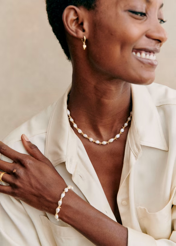 Milo Necklace - Gold with Mother of Pearl - Mother of pearl / Shelfish - Sézane | Sezane Paris