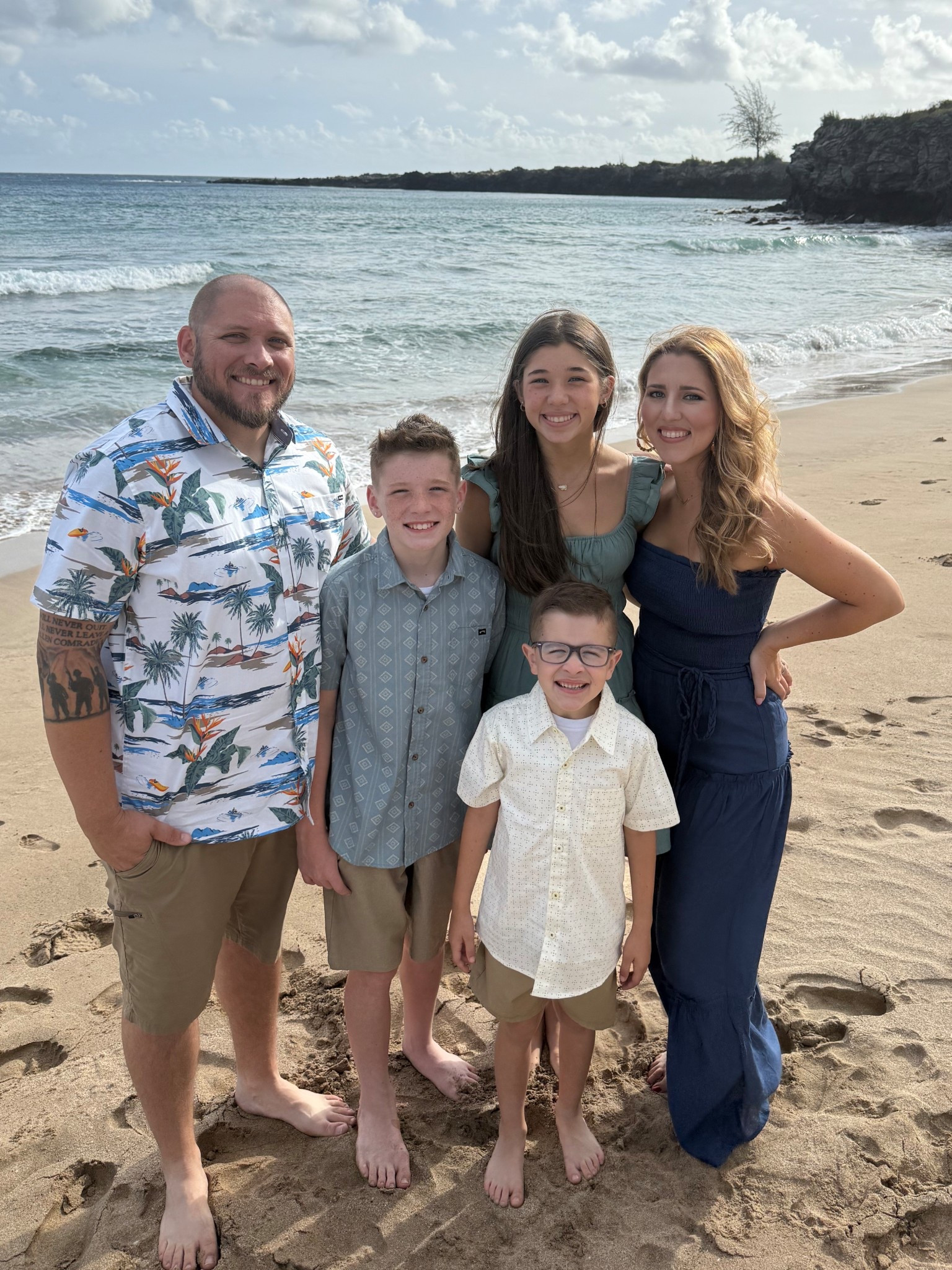 family photo session in Maui!! I am obsessed with all of our looks from this morning’s shoot … make it stylish without breaking the bank! 🌺

I’m all for a great deal y’all. The boys shirts were bought from Nordstrom rack, I wasn’t able to find on their site but found exact same ones at amazon and Walmart … husbands shirt is Hurley, found it at Sam’s club for less than $20. Lottie’s dress is from Marshall’s but they sell at Macy’s and my romper is from the rack also but found similar ones on Amazon! I hope this helps!

#ltkfamily #familyvacation #vacationstyles #ootd #vacalooks #realstyle #outfitsforless

#LTKFindsUnder50 #LTKFamily #LTKTravel