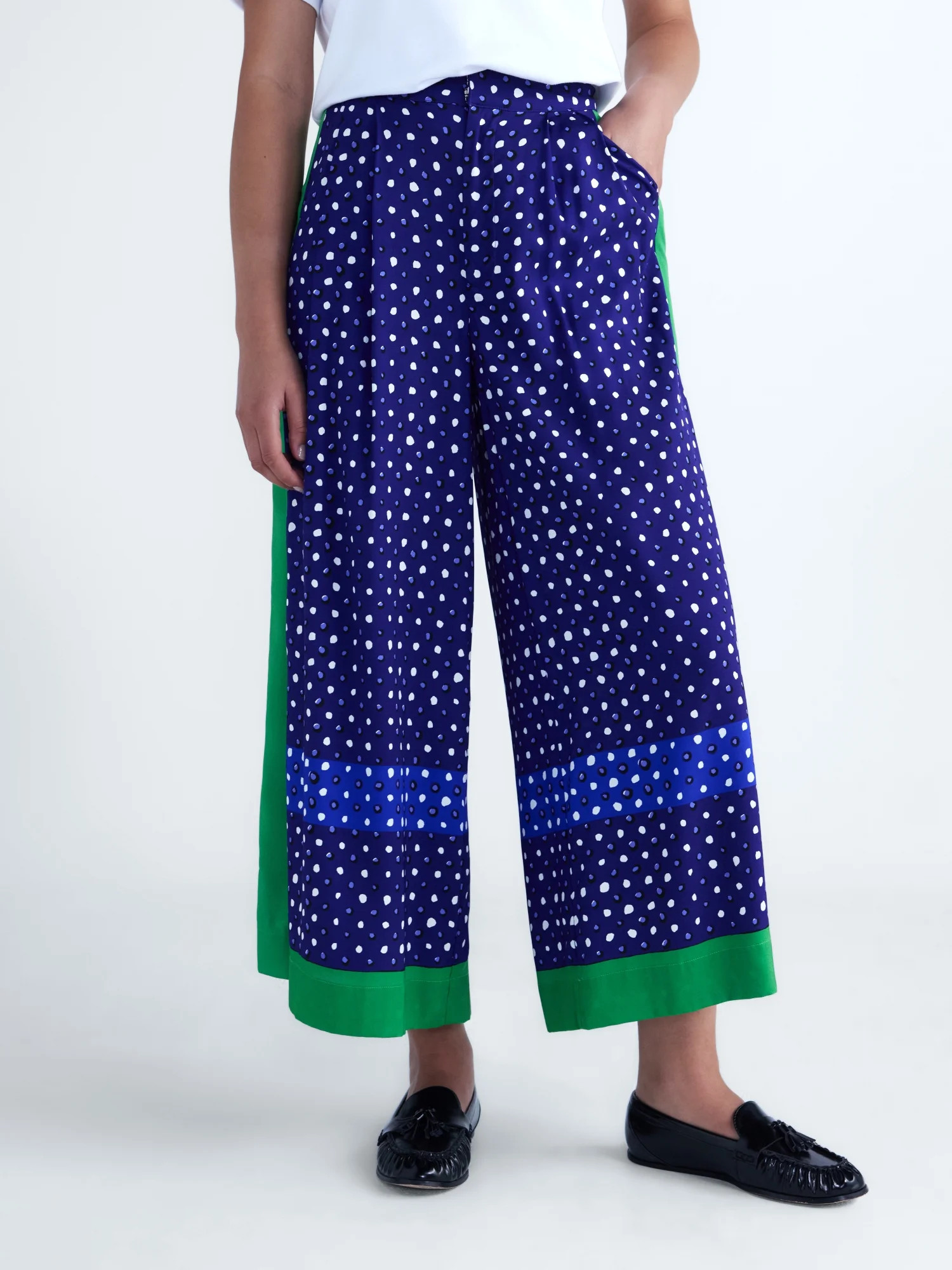 Free Assembly Women's Silk Blend Cropped Wide Leg Pants, 26" Inseam, Sizes XXS-XL | Walmart (US)