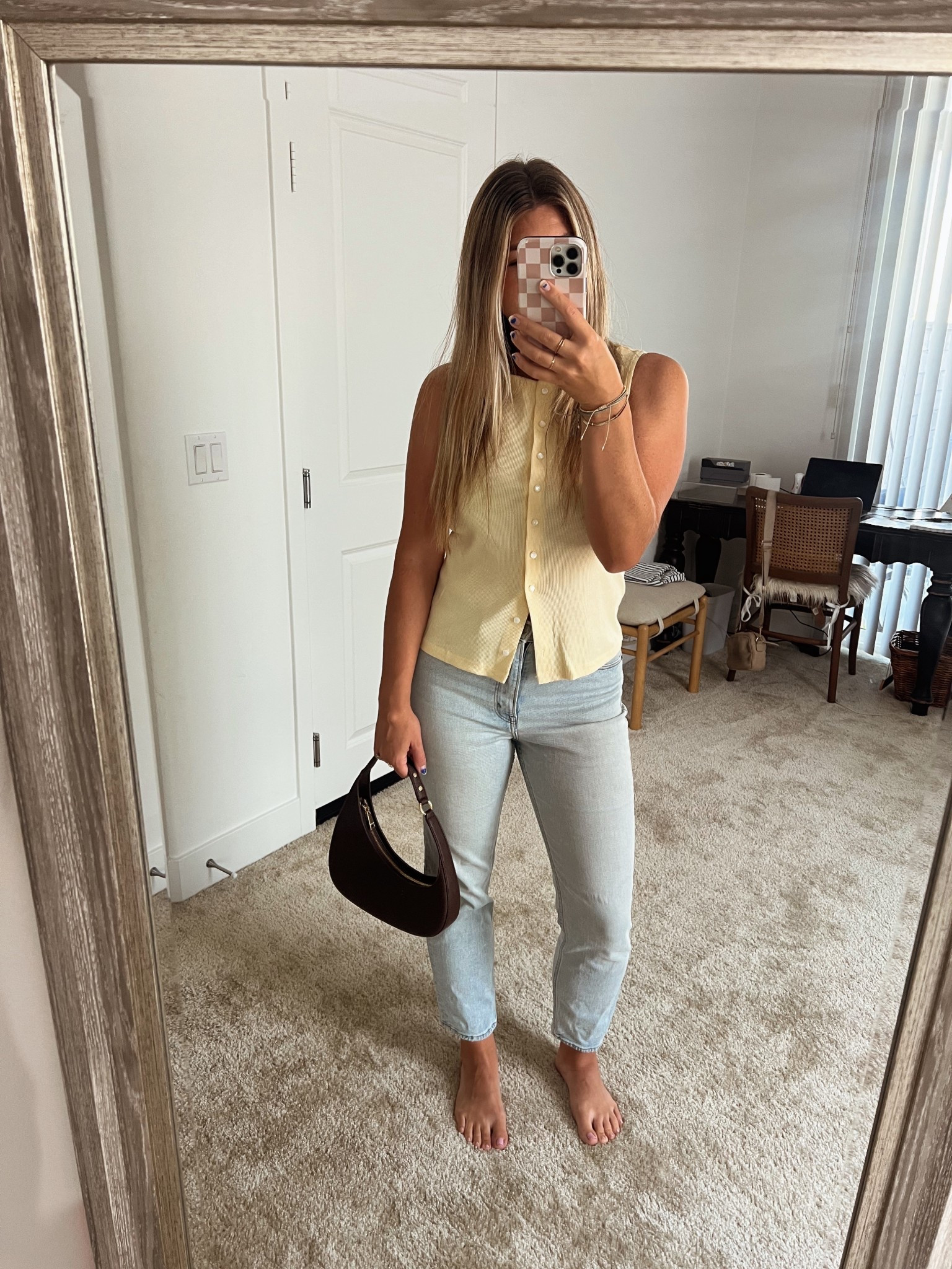 I can’t believe this top is only $10! 

Runs tts I am wearing a medium 

You can dress it up or dress it down.  Very comfortable I will definitely be getting the black color too :) 

#target #targetfinds #affordableoutfits #under15 #outfit #womens #tops

#LTKSeasonal #LTKU #LTKFindsUnder50