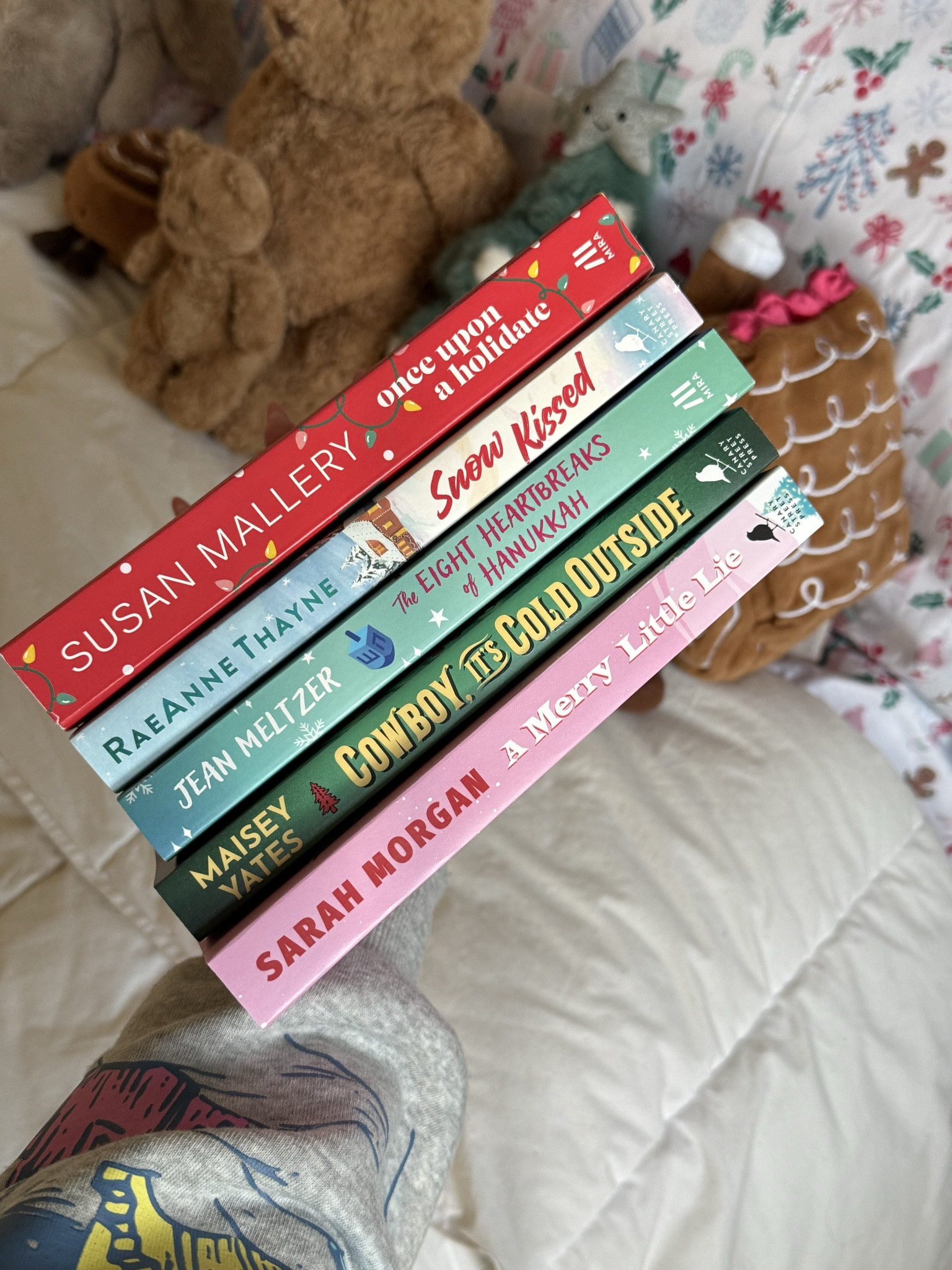 In a holiday mood!! Here are some holiday books I’ll be reading this month 🫶🏼🫶🏼

#LTKHoliday #LTKCyberWeek #LTKGiftGuide