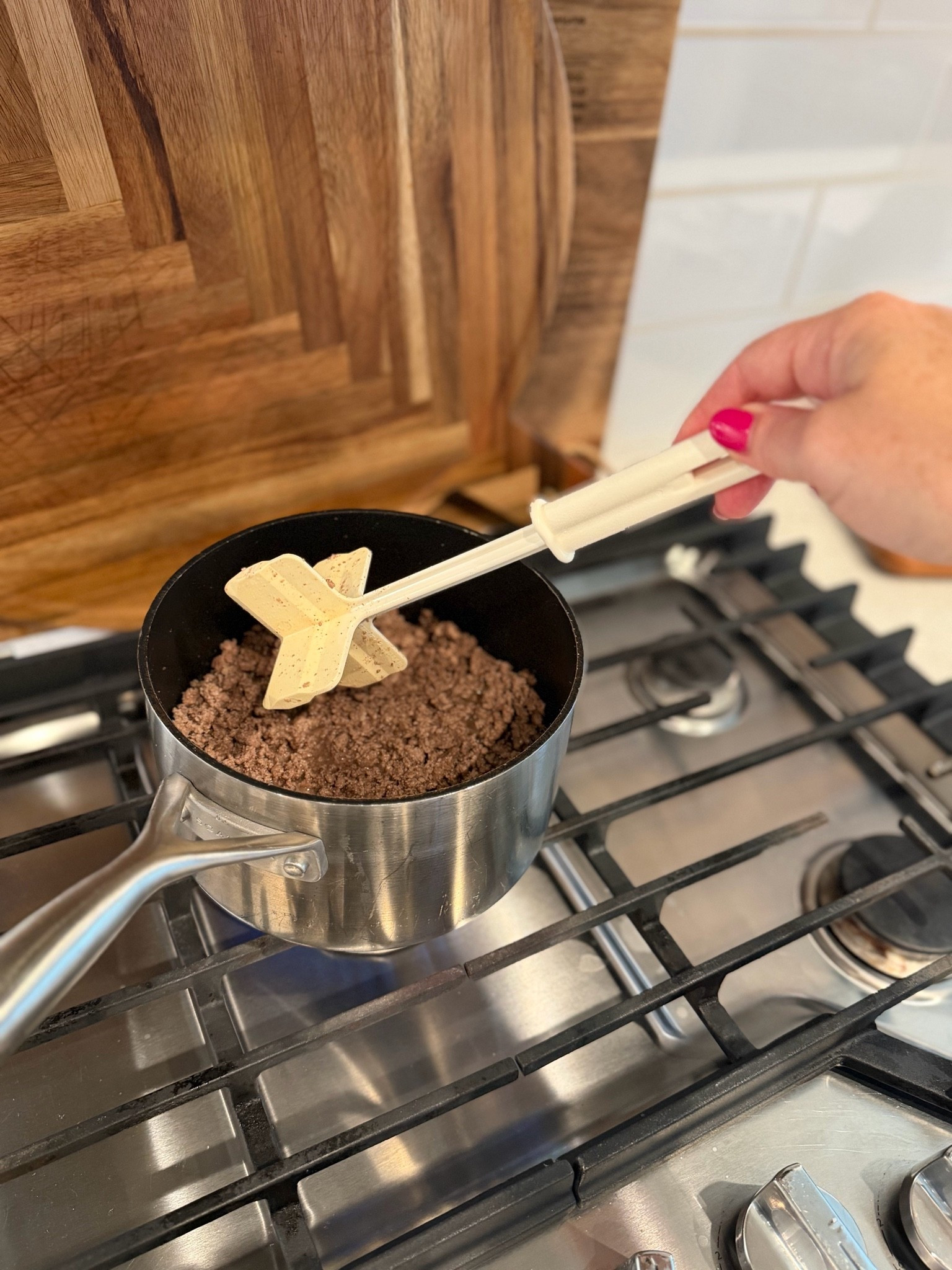 permanent spot in my drawer 🙌

If you cook ground beef, turkey, or chicken regularly, this meat chopper breaks it up in seconds and makes dinner prep so much easier. One of those simple tools I wish I had bought sooner!

#AmazonFinds #KitchenMustHave