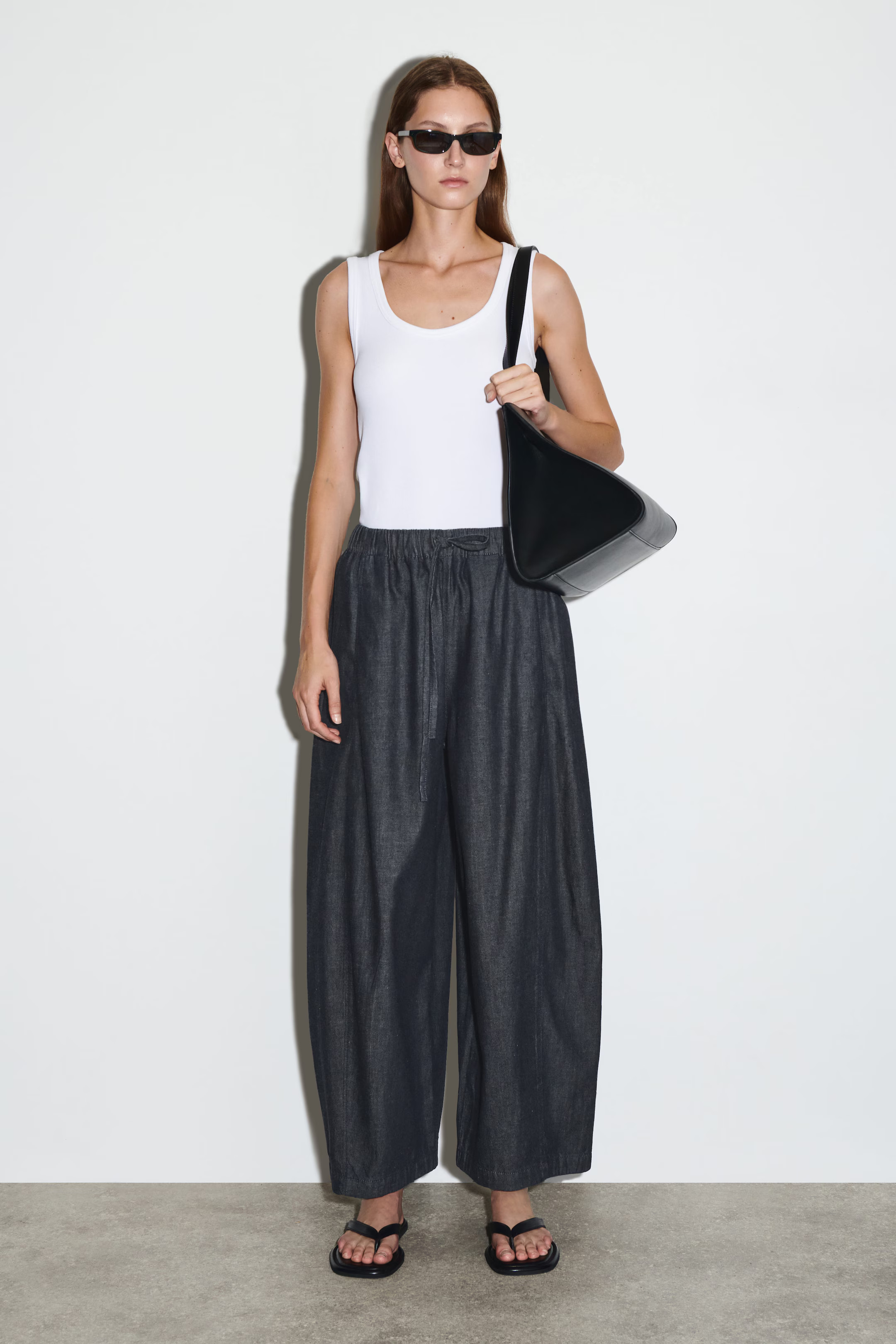 BARREL-LEG DENIM DRAWSTRING PANTS - DARK BLUE | COS US | COS (US)