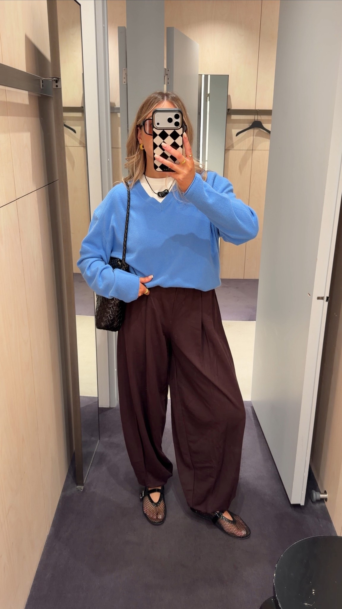 Casual balloon trousers outfit.
Jumper: small
T-shirt: XS
My brown trousers are Primark but not online so I’ve linked similar 🤎

#LTKspring #LTKpetite #LTKstyletip