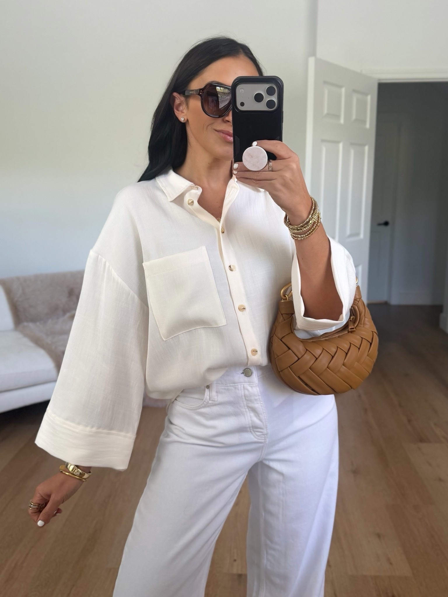 Zara Oversized wide sleeve shirt wearing size small. Z1975 Loose wide leg mid rise jeans wearing size 27