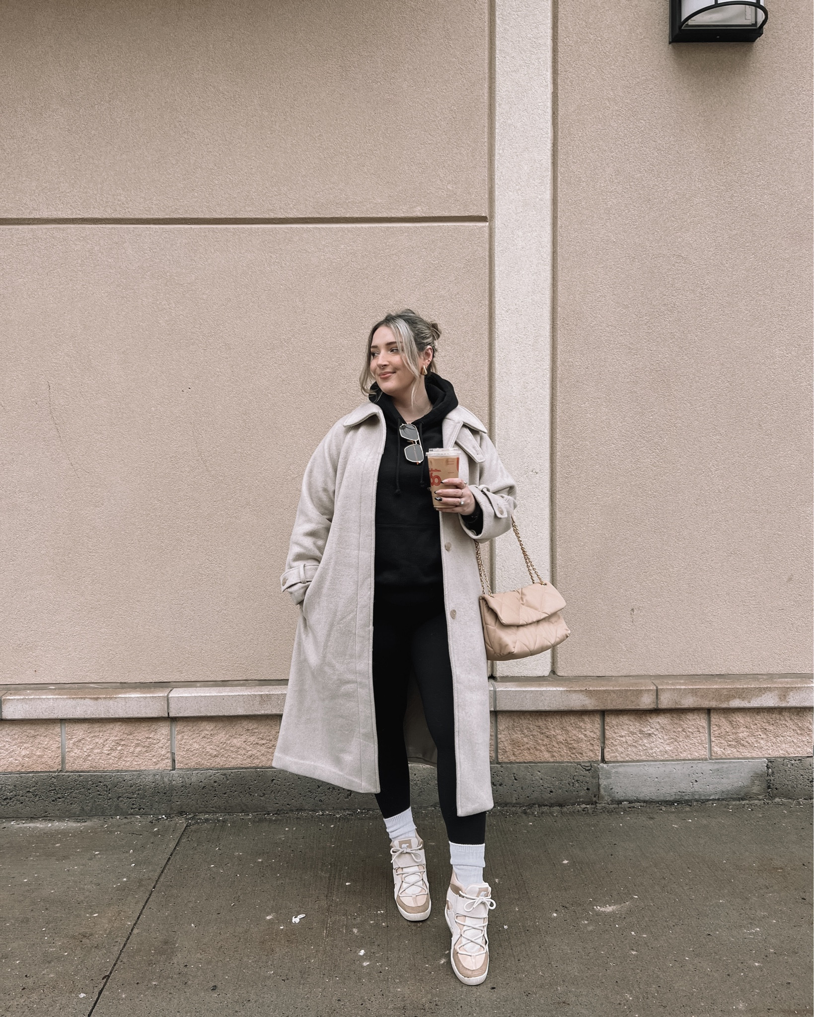 Casual winter ootd - black hoodie, the comfiest black leggings, Abercrombie wool coat

Midsize fashion, everyday style


#LTKSeasonal #LTKmidsize #LTKstyletip