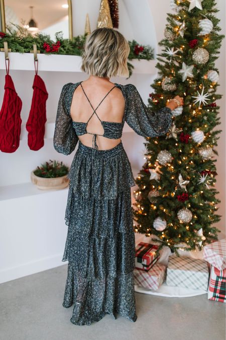 I love the back detail on this tiered dress! I am wearing an XS! It is perfect for a holiday event! 

Loverly Grey, holiday dress

#LTKHoliday #LTKstyletip
