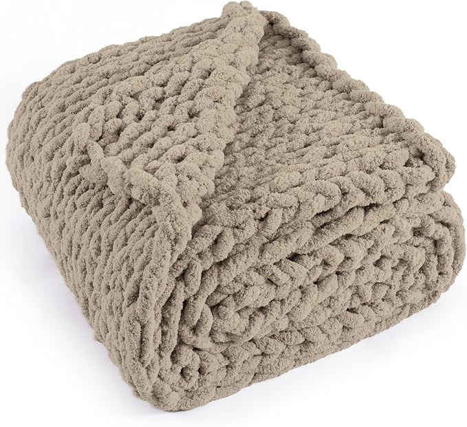 Chunky Knit Throw Blanket 50"X 60", 100% Handmade with Soft Chenille Yarn, 4.4lbs Thick Cable Kni... | Amazon (US)