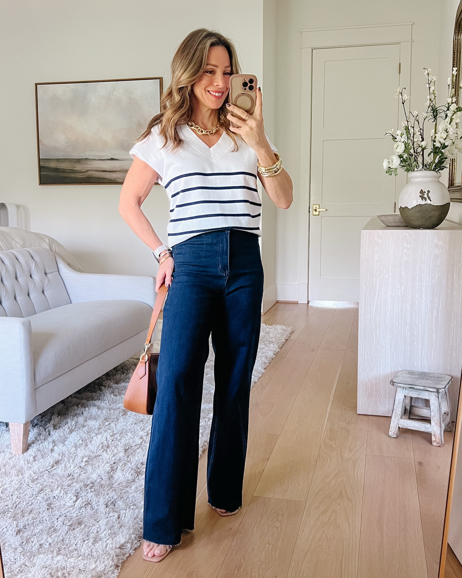 This knit v-neck is a great transition into spring and looks so polished with these legs for days jeans from Amazonn

Top Fit: I’m wearing a Small

Jeans Fit: I’m wearing an XS 

#LTKmomlife #LTKPetite #LTKgrwm
