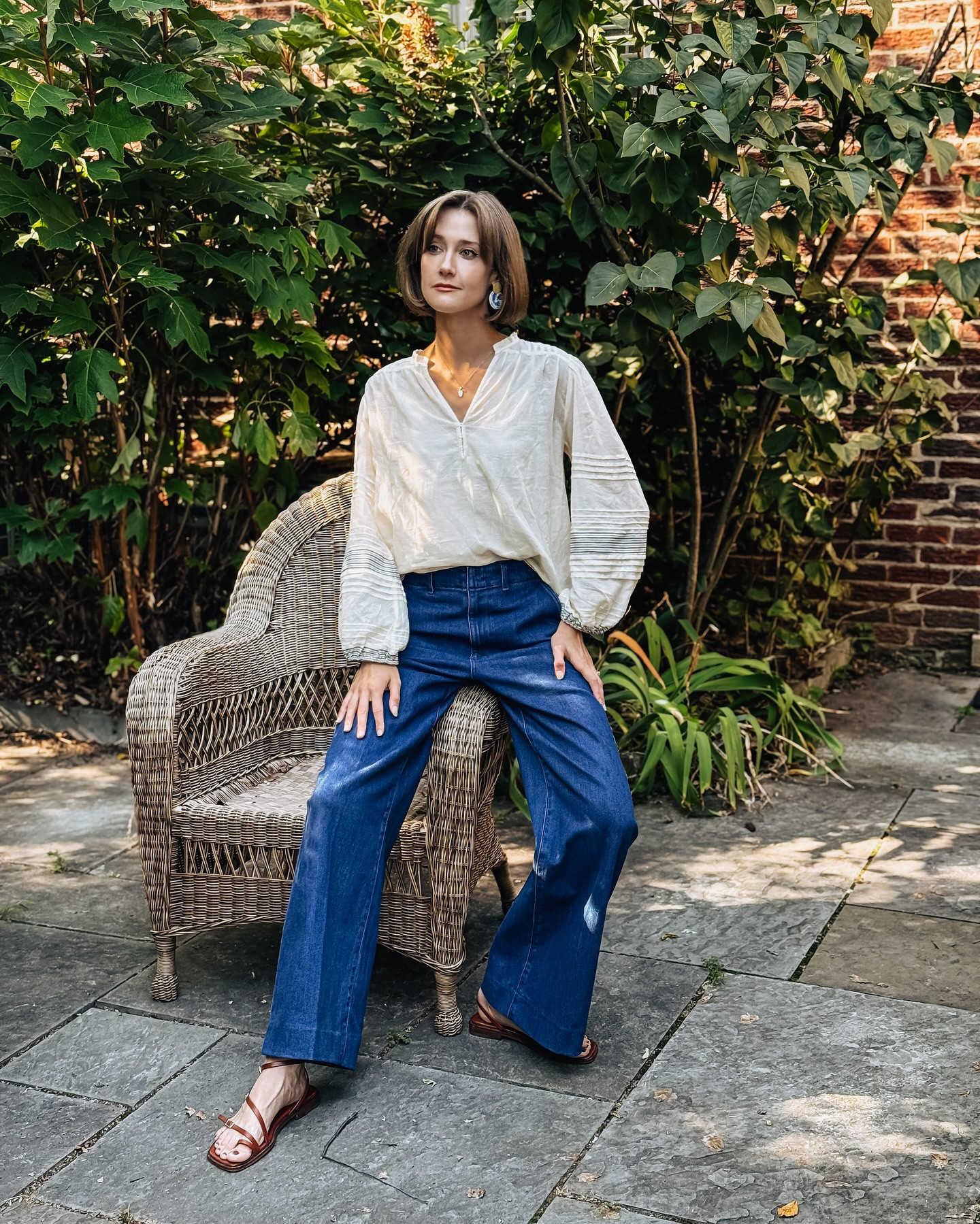 There’s nothing like a gauzy, easily layerable top to take you from the end of summer into the cusp of fall. This @velvettees blouse is most certainly that and I love how it looks with a pair of equally soft & flowy (under $50!) wide-leg jeans.
.
.
.
Weekend outfit, casual style, boho top, fall fashion, fall outfit idea #inmyvelvet #sezane #sezanelovers #onparledemode #vintageinspired #uniqlo #romanticizeyourlife #unreap #classyandfashionable #frenchmood #weekendoffender #makeyousmilestyle #casualoutfits #casualobsessed #hairsandstyles #dcblogger

#LTKFindsUnder50 #LTKStyleTip #LTKSeasonal