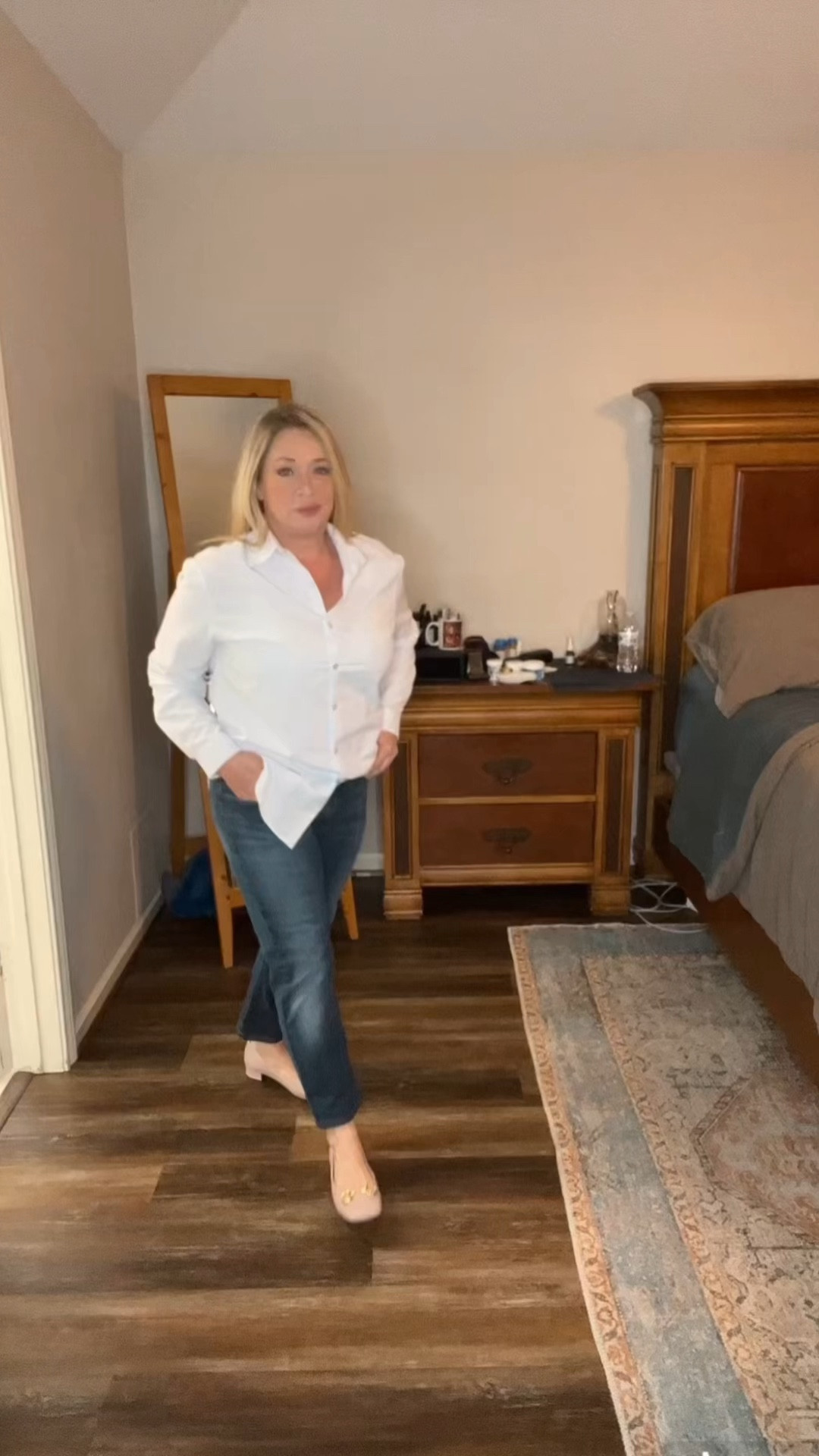 White shirts are timeless 
Shirt lg
Jeans size 8 

#LTKshoecrush #LTKitbag #LTKVideo