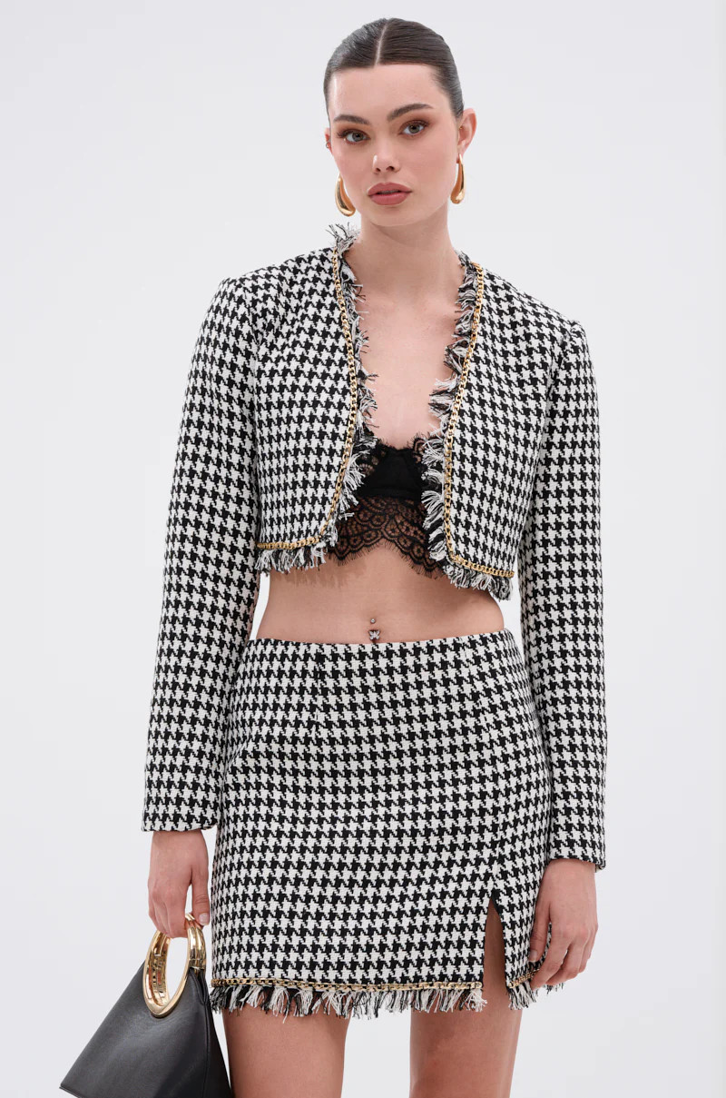 INVITE ONLY CHAIN TRIM BLAZER | AKIRA