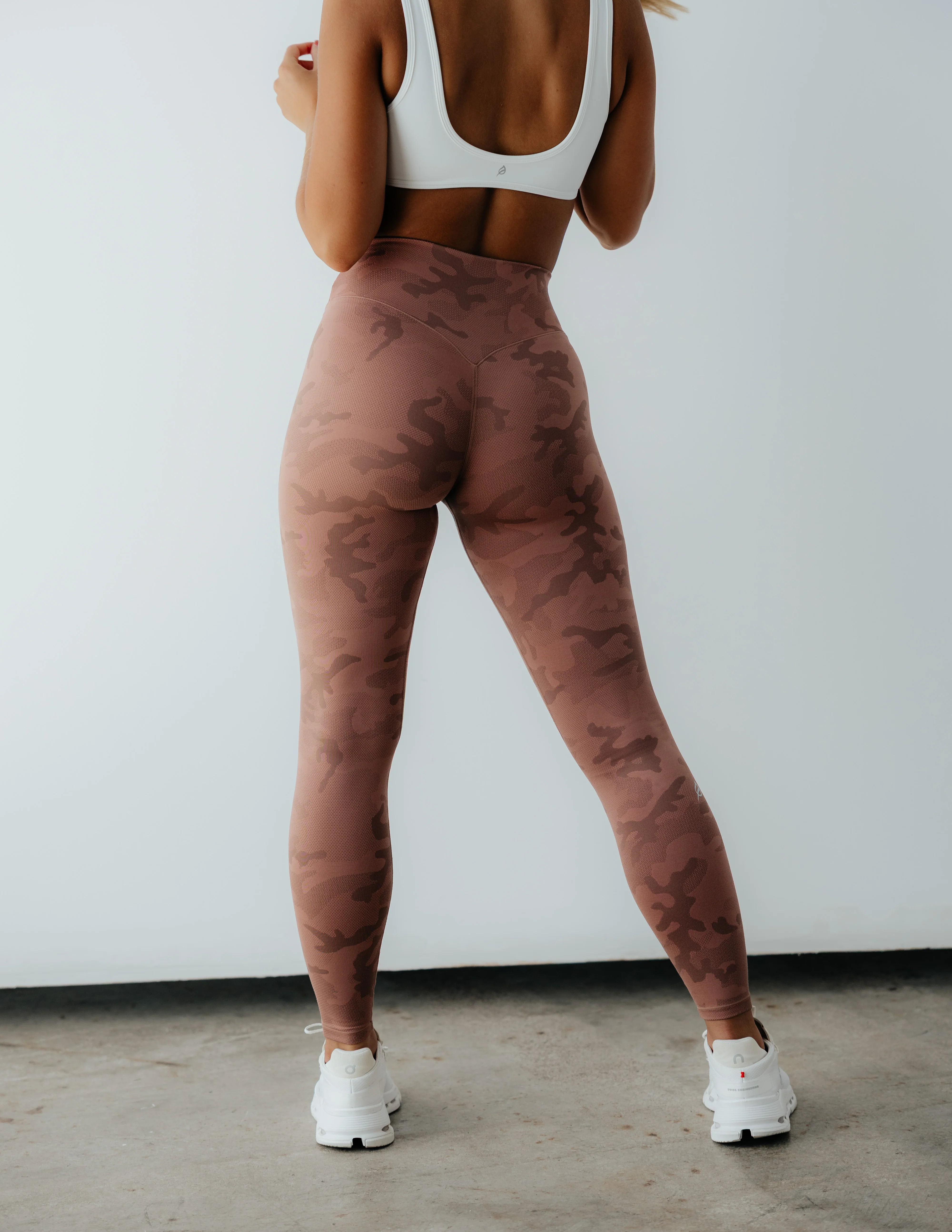 Stealth Sculpt Legging : 26" | P'tula