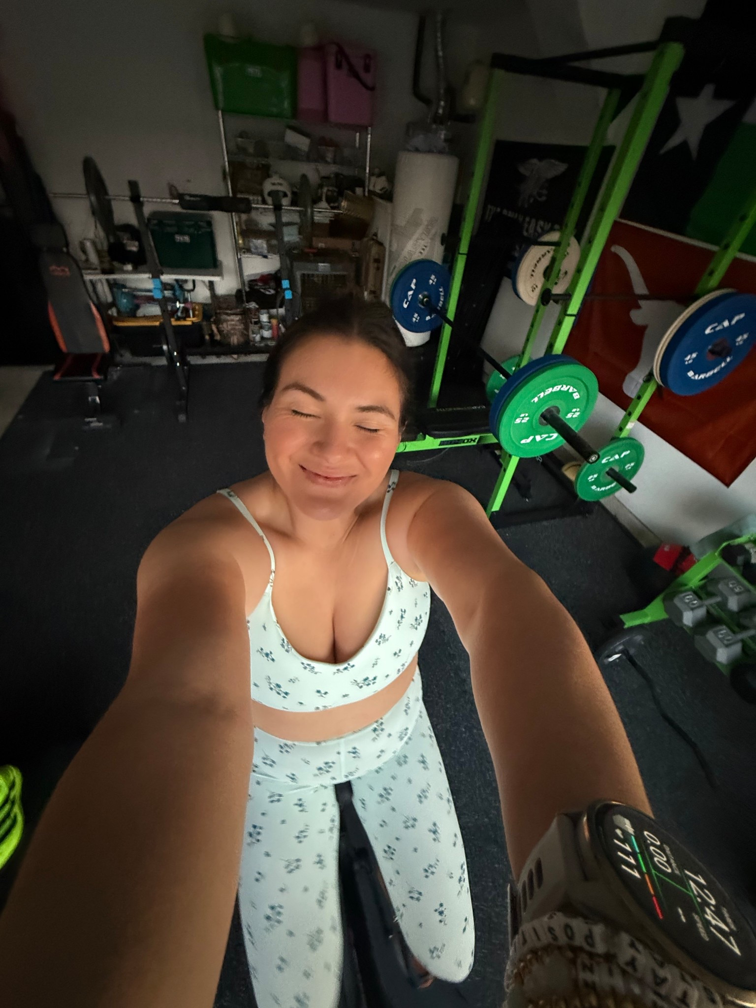 Cutie affordable set. 
Size Medium in Tights 
Size Large for the top 

#LTKmomlife #LTKActive #LTKfitnessgoals