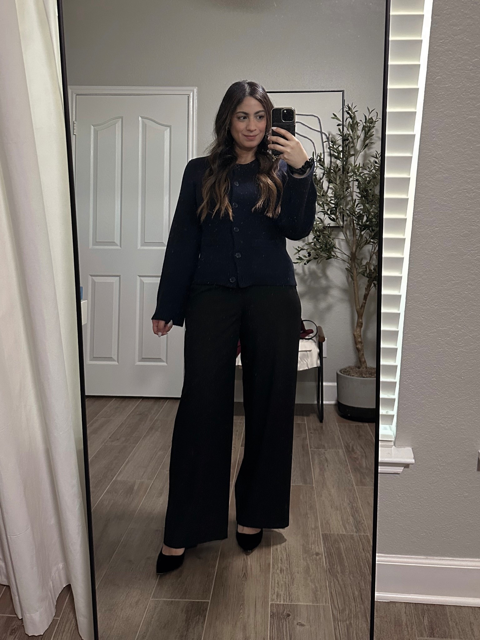 First Monday of 2026 🏢 My fave work pants and heels!

Workwear 

#LTKootd #LTKMidsize #LTKWorkwear