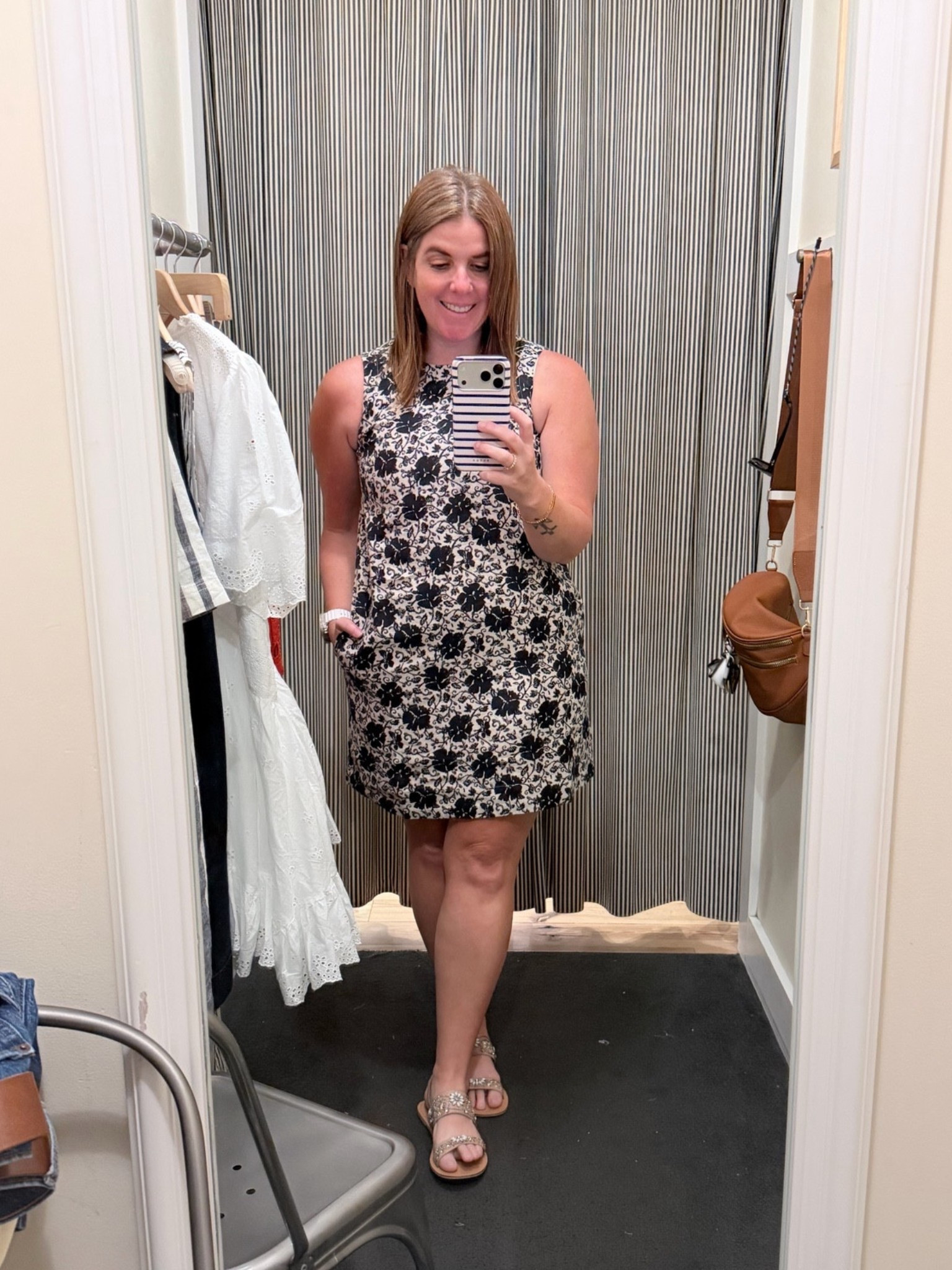 Madewell Memorial Day Sale! 

A linen shift dress is a closet staple for summer! The dress runs TTS, it comes in a couple of color options and you get an additional 30% off with code LONGWEEKEND! 

Dress: $99.99

The additional 30% off will be off of these sale prices!

#LTKSaleAlert #LTKMidsize