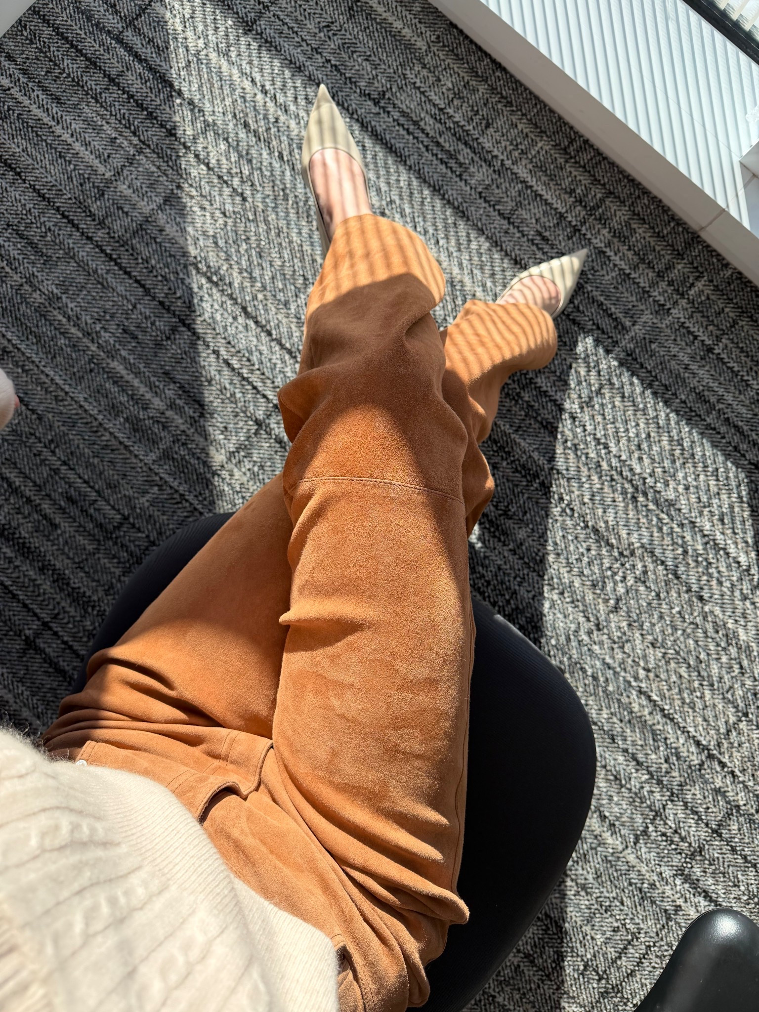 The softest suede pants in the prettiest shade 

#LTKootd