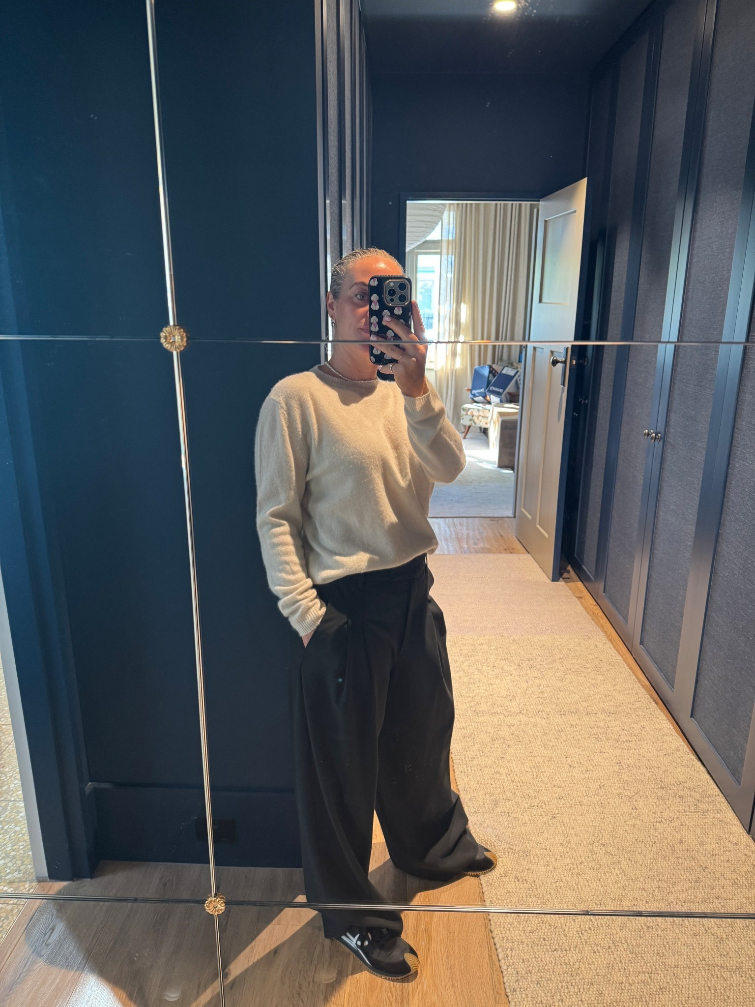 Slouchy look for today! Love a pleated pant and sweater combo in Autumn 🍂 I’ve linked a similar pants and sweater option

#LTKautumn #LTKaustralia #LTKstyletip