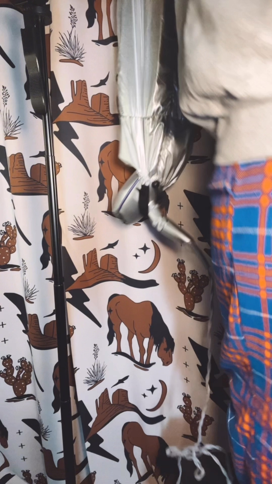 Holiday gifts under $20 

#LTKBeauty #LTKHoliday #LTKGiftGuide