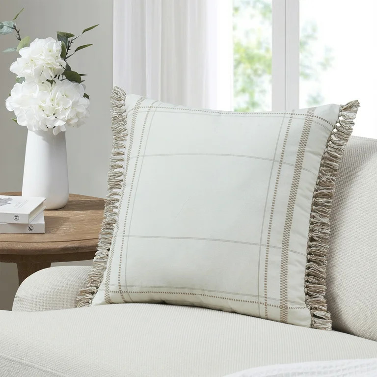 My Texas House 20 "x 20" Franja de Alina Taupe Almohada Decorativa de Algodón Reversible | Walmart (US)