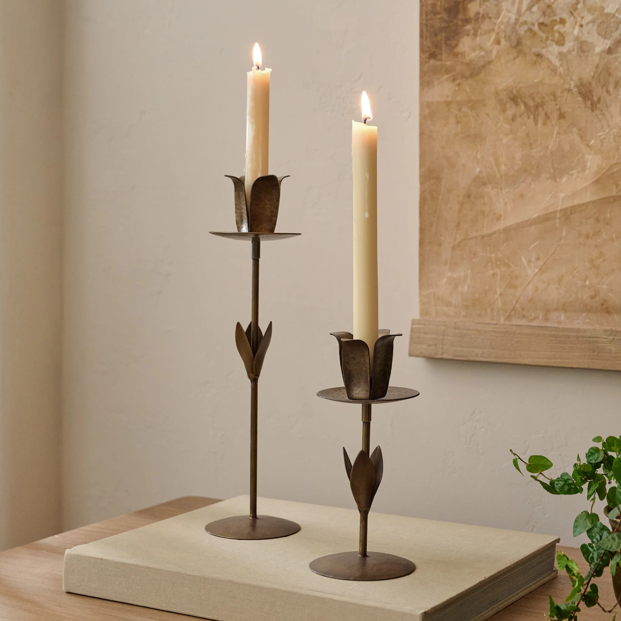 Forged Tulip Taper Holder | Magnolia