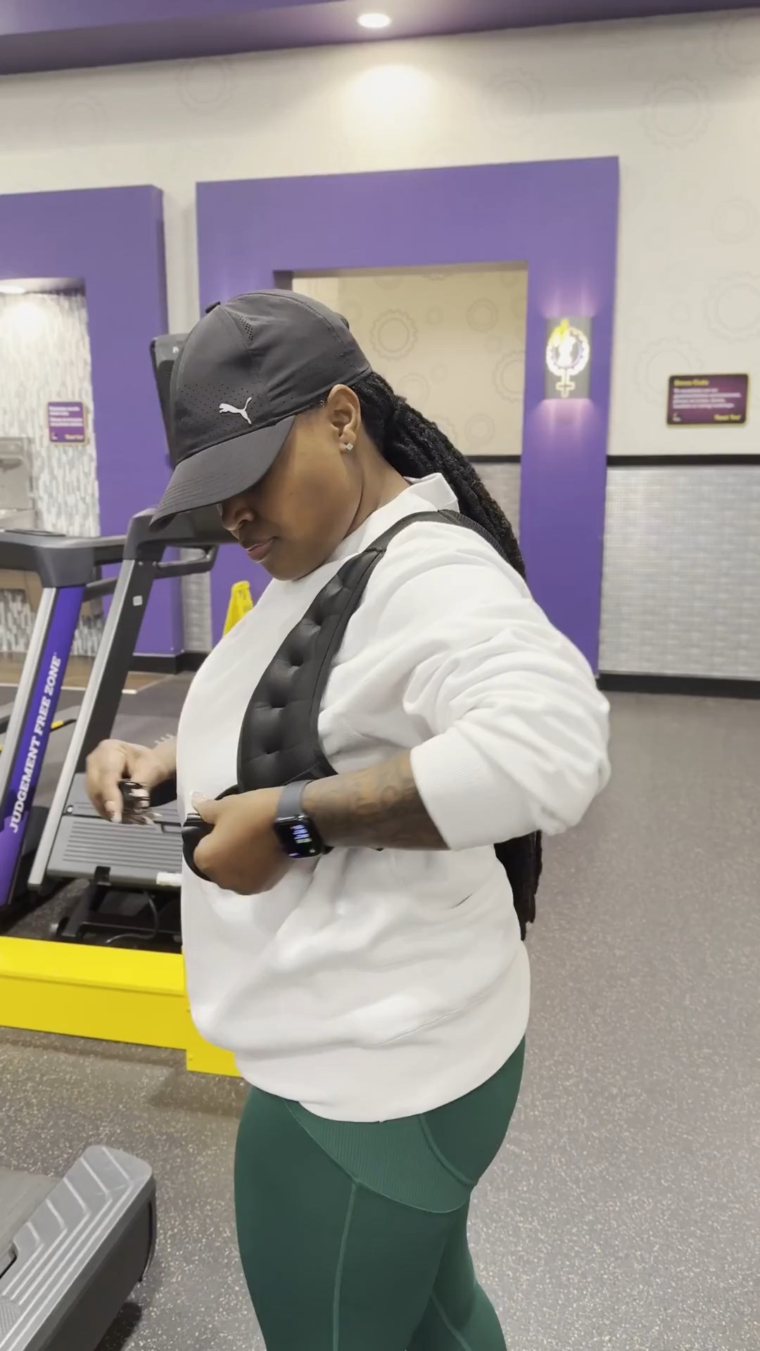 If you’re getting back in the gym, these workout essentials are non-negotiable 💪🏽
Comfortable, functional, and actually cute — because feeling good helps you stay consistent.
Everything I use is linked on LTK to help you build a workout routine that sticks.

#fitnessgoals #gymessentials #workoutmotivation #activewearstyle #LTKfashion #LTKfinds #LTKsale #shoppingfavorites #onlineshopping #healthylifestyle #ShoppingWithPriiincesss #Atlantamom #AtlantaCreator #Atlantacontentcreators

#LTKselfcare #LTKfitnessgoals #LTKActive