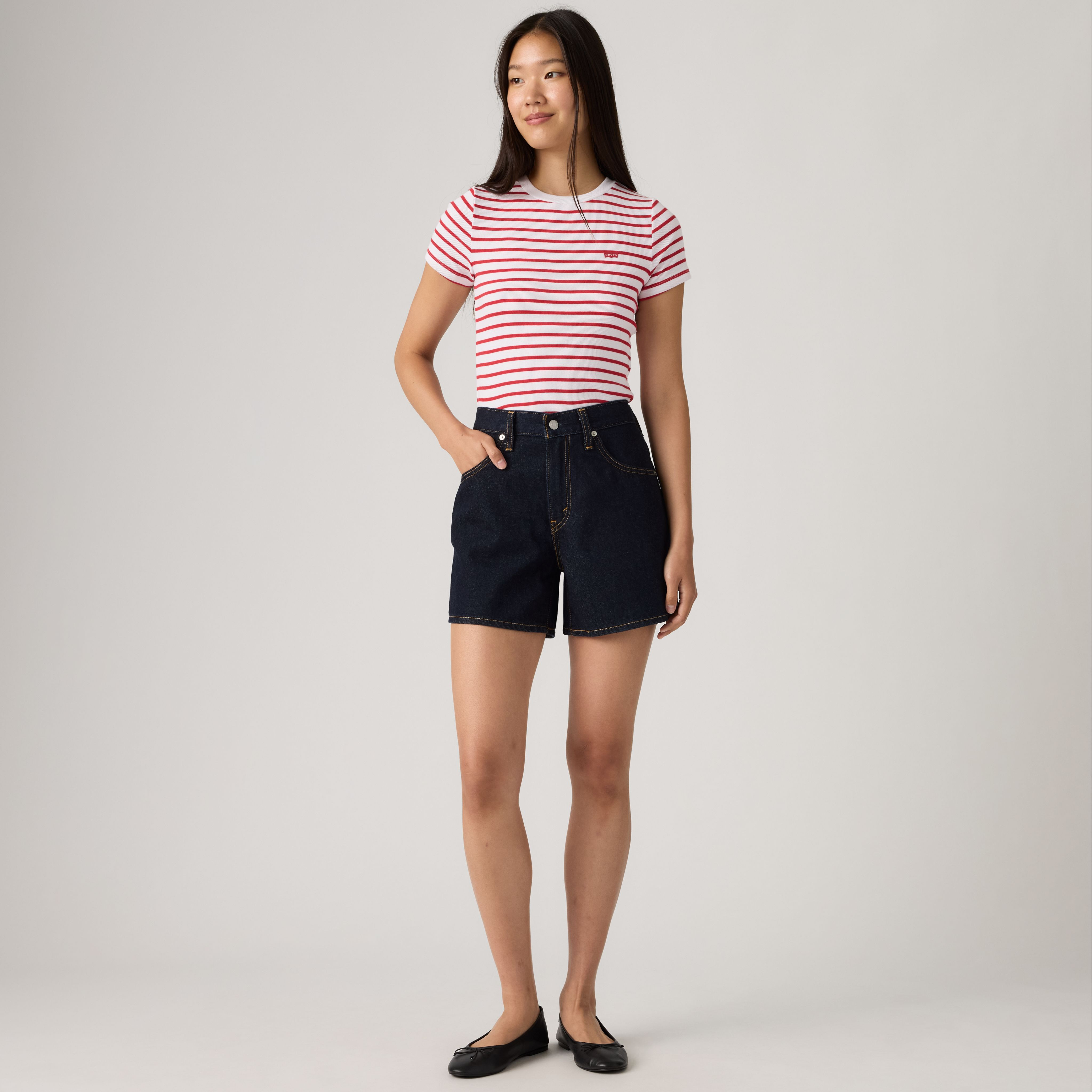 Levi's Cinch Mid-Thigh Lightweight Women's Shorts 28 | Levi's US