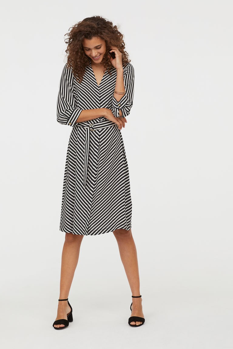 Kleid mit Gürtel | H&M (DE, AT, CH, NL, FI)