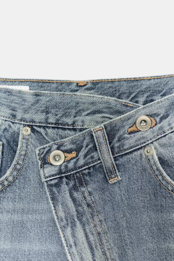 JEANS TRF WIDE LEG MIT ÜBERKREUZTEM BUND UND HOHEM BUND | Zara DE