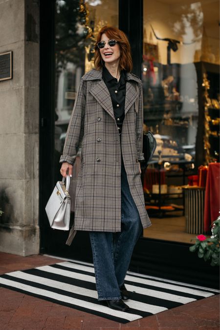 It’s coat weather! Sharing my favorite and trending styles on my blog today! Love this plaid trench! 

#LTKworkwear #LTKitbag #LTKover40