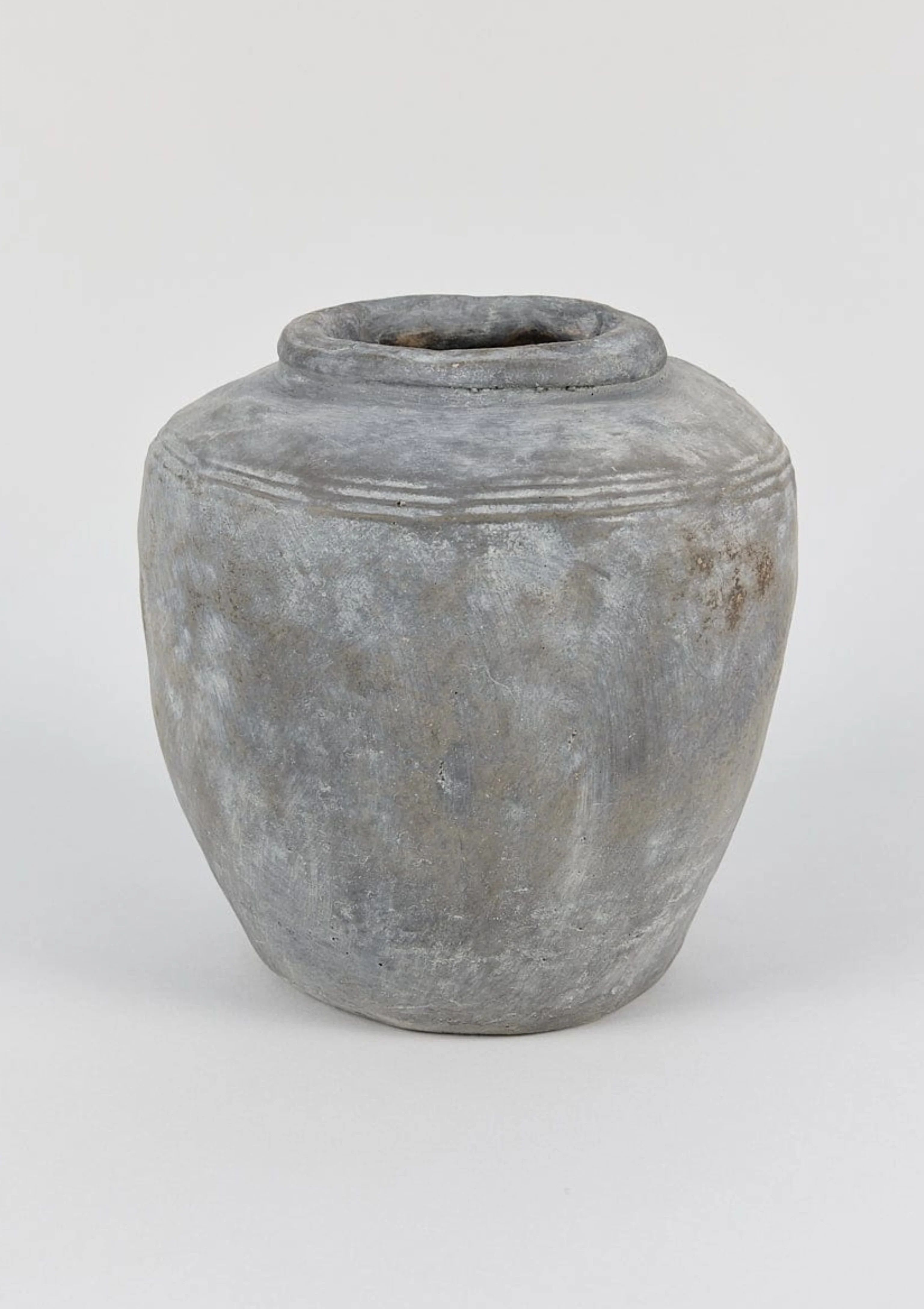 Distressed Rustic Concrete Vase - 12" | Afloral