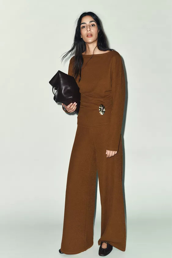 BUCKLE TEXTURED TOP | Zara US