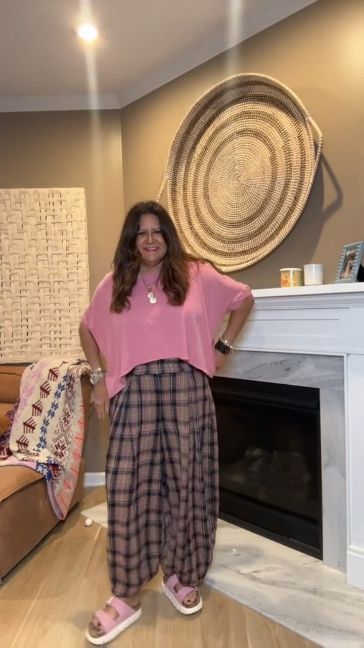 These pants are viral for a reason, but darn it, they are sold out. I linked similar below!

#LTKOver40 #LTKMidsize #LTKootd