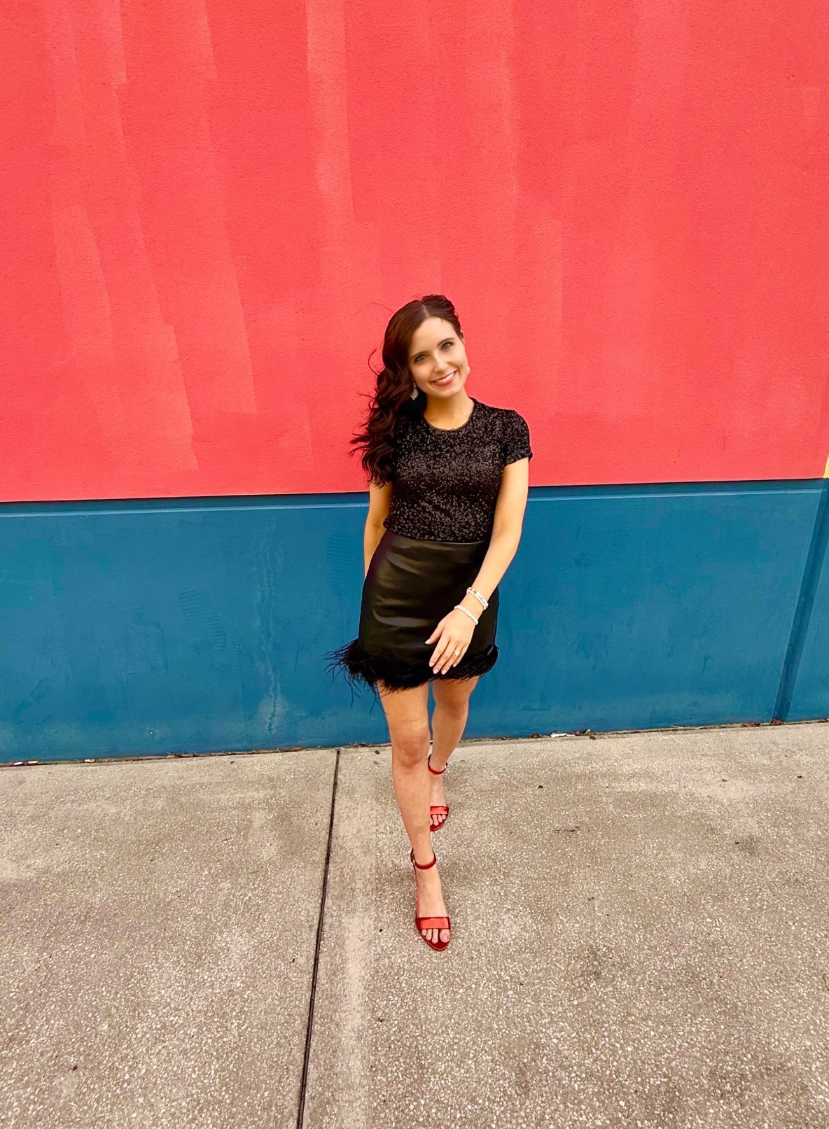 The perfect going out look! I wore it for the debut of The Life of a Showgirl and plan on wearing it again for New Year’s Eve! 

#LTKPetite #LTKHoliday