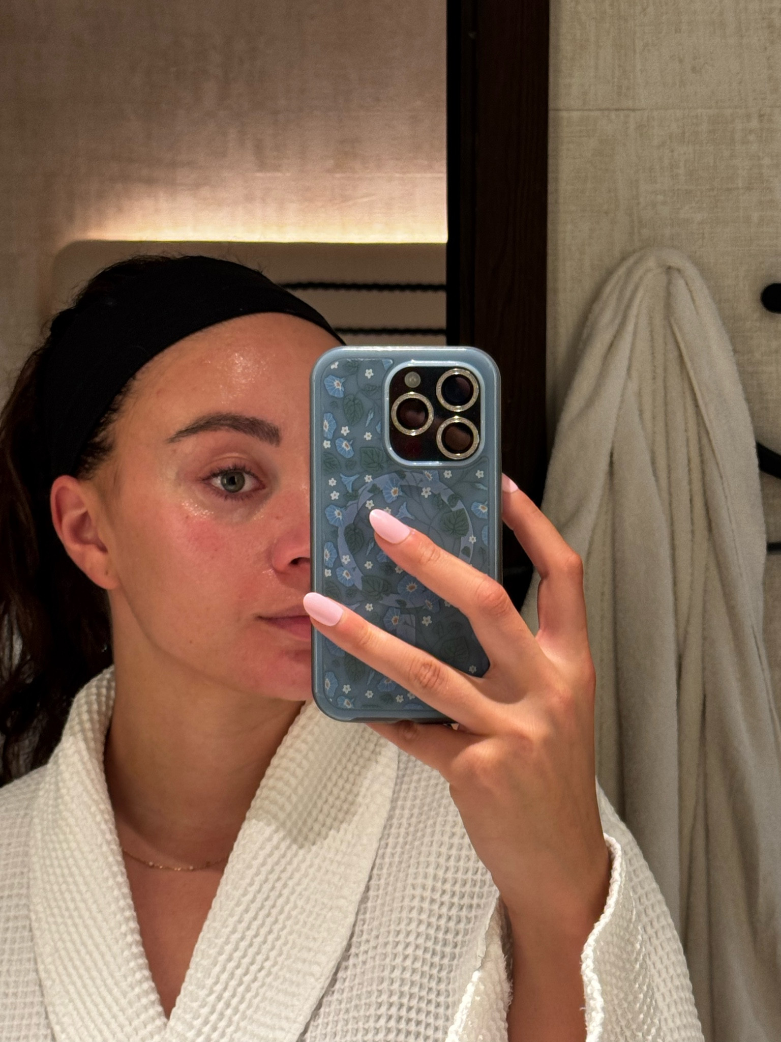 The skincare routine I follow the night before a flight!

#LTKBeauty