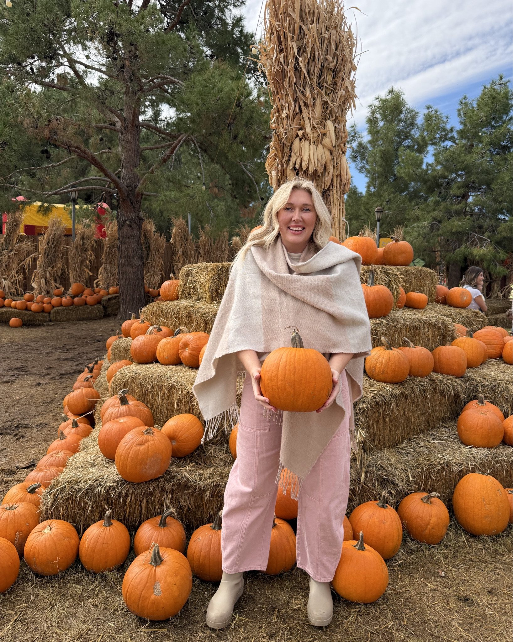 Pink at the pumpkin patch 




#LTKHalloween #LTKKids #LTKFindsUnder100