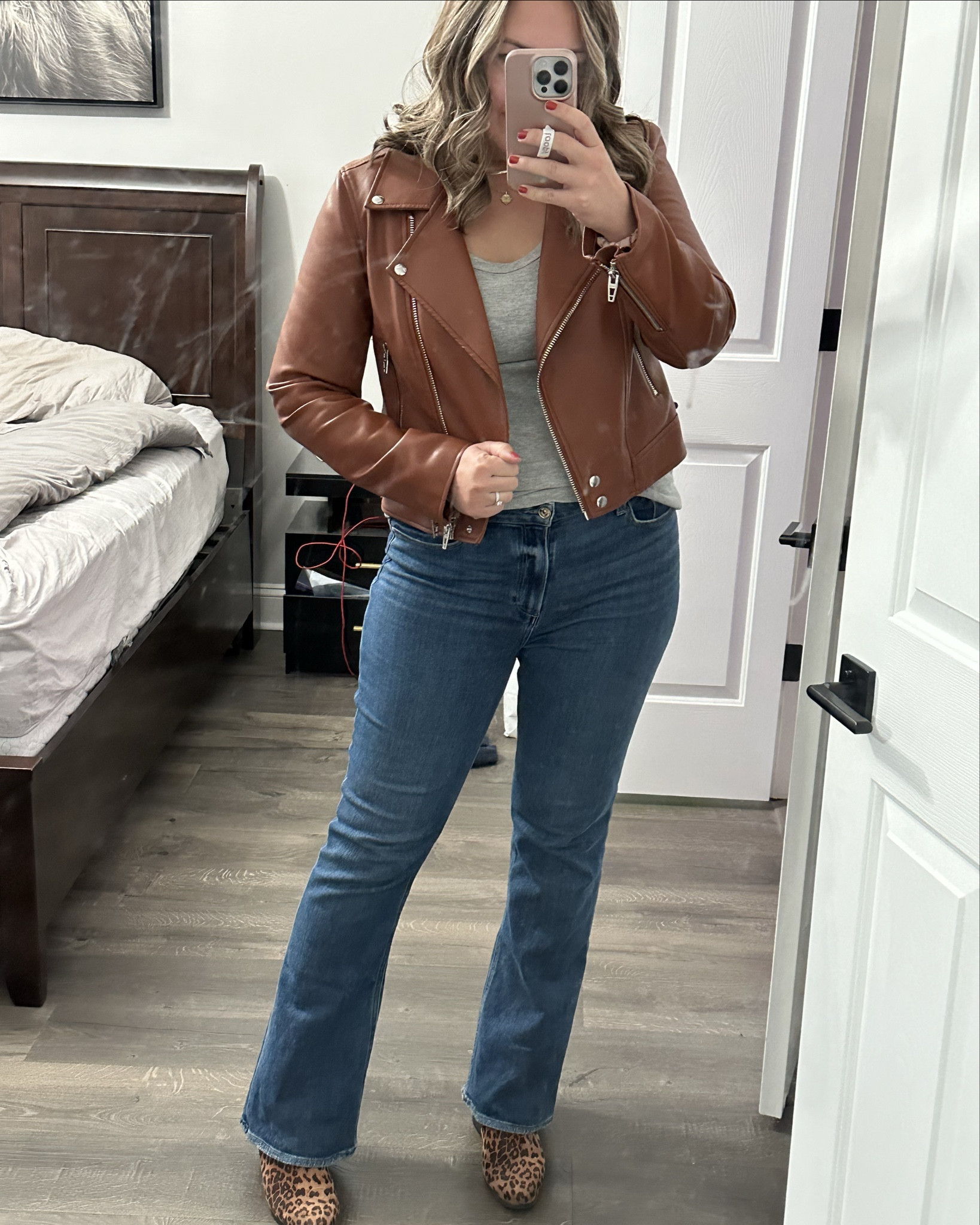 Casual outfit. Weekend look. Business casual. Fall style. Postpartum mama. Sweaters. Out west. Grey pants  

#LTKBaby #LTKStyleTip #LTKSaleAlert