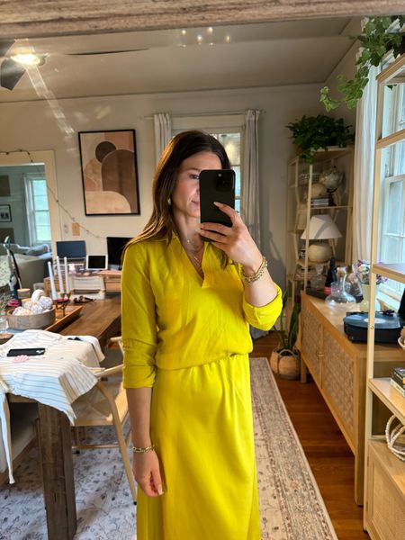 Perfect spring summer yellow sweater from Walmart under 35. Workwear appropriate 

#LTKFindsUnder50 #LTKSeasonal #LTKWorkwear