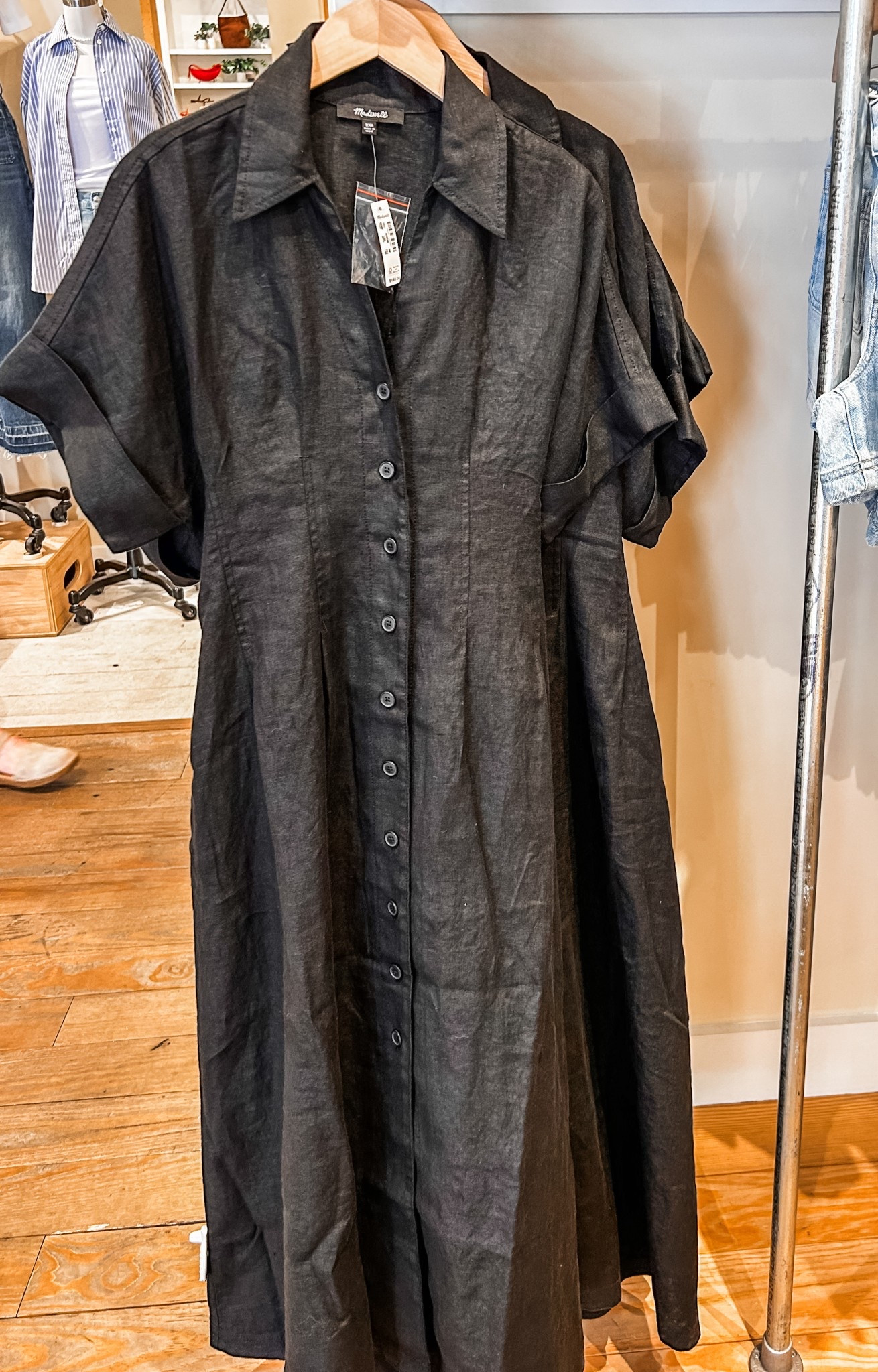 A black 100% linen dress 🤤 . I bought this one ✨

#LTKStyleTip #LTKSeasonal