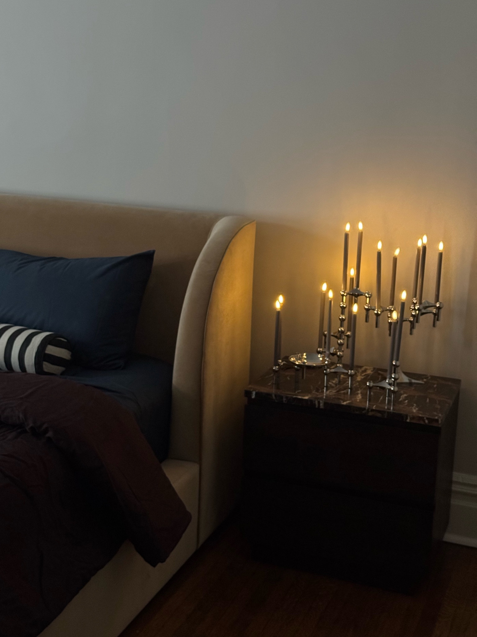 updated bedroom furniture + moody winter bedding 🌙🫐🤎

#LTKSaleAlert #LTKHome #LTKFindsUnder100