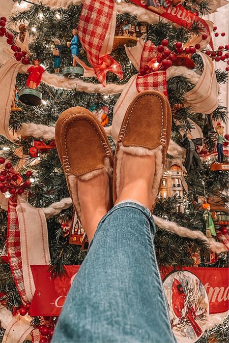 Keep your feet warm this winter with these Ugg Ansley slippers. Warm slippers | Wool Slippers | Ugg House Shoes | House Slippers | Shaw Avenue. 

#uggs #uggslippers #ansleyslippers #warmslippers #woolslippers #ugghouseslippers #houseslippers

#LTKstyletip #LTKSeasonal #LTKunder100