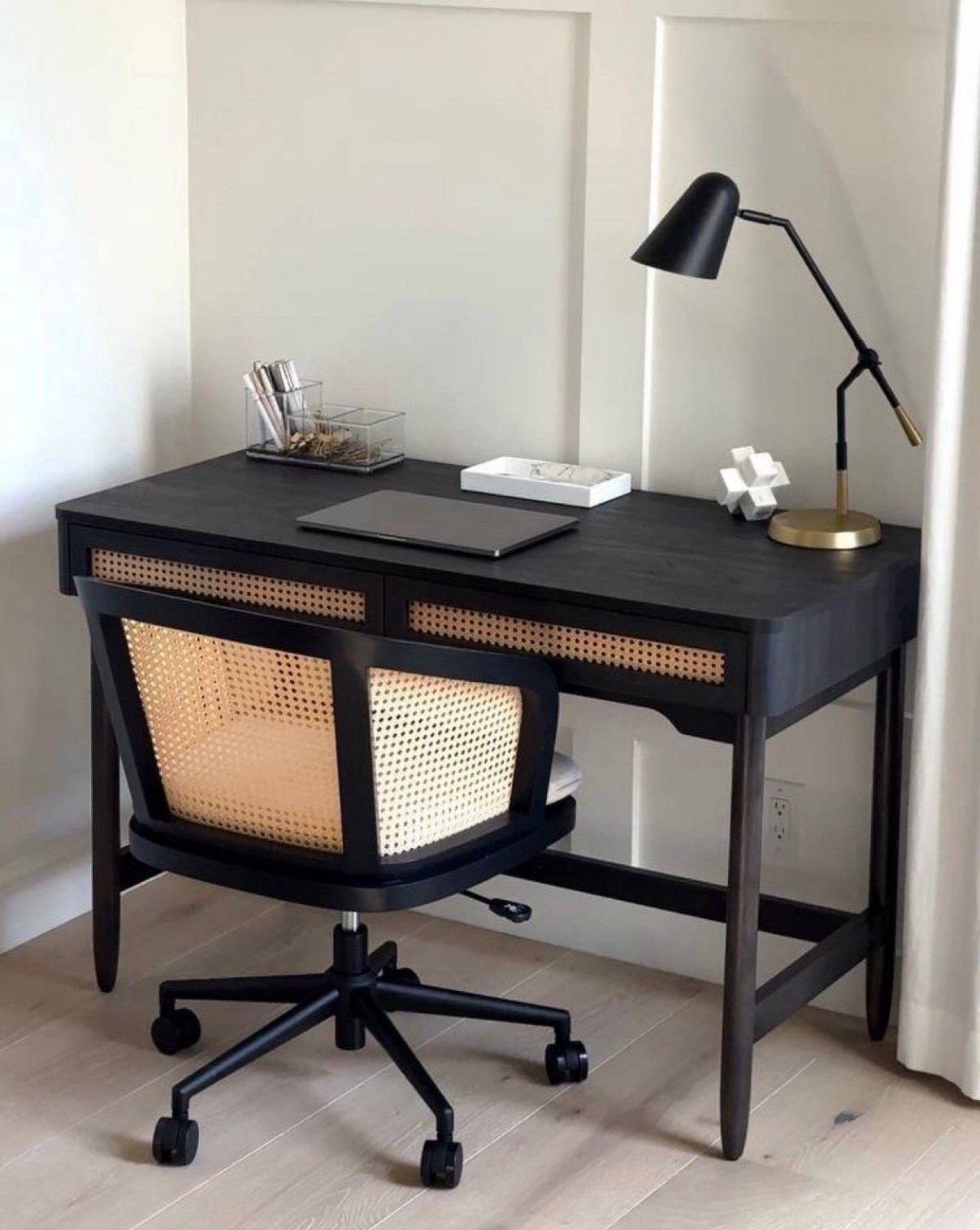 Scroll to shop! Follow for more finds! Xo! 🥰

#LTKHome #LTKdayinmylife #LTKgrwm