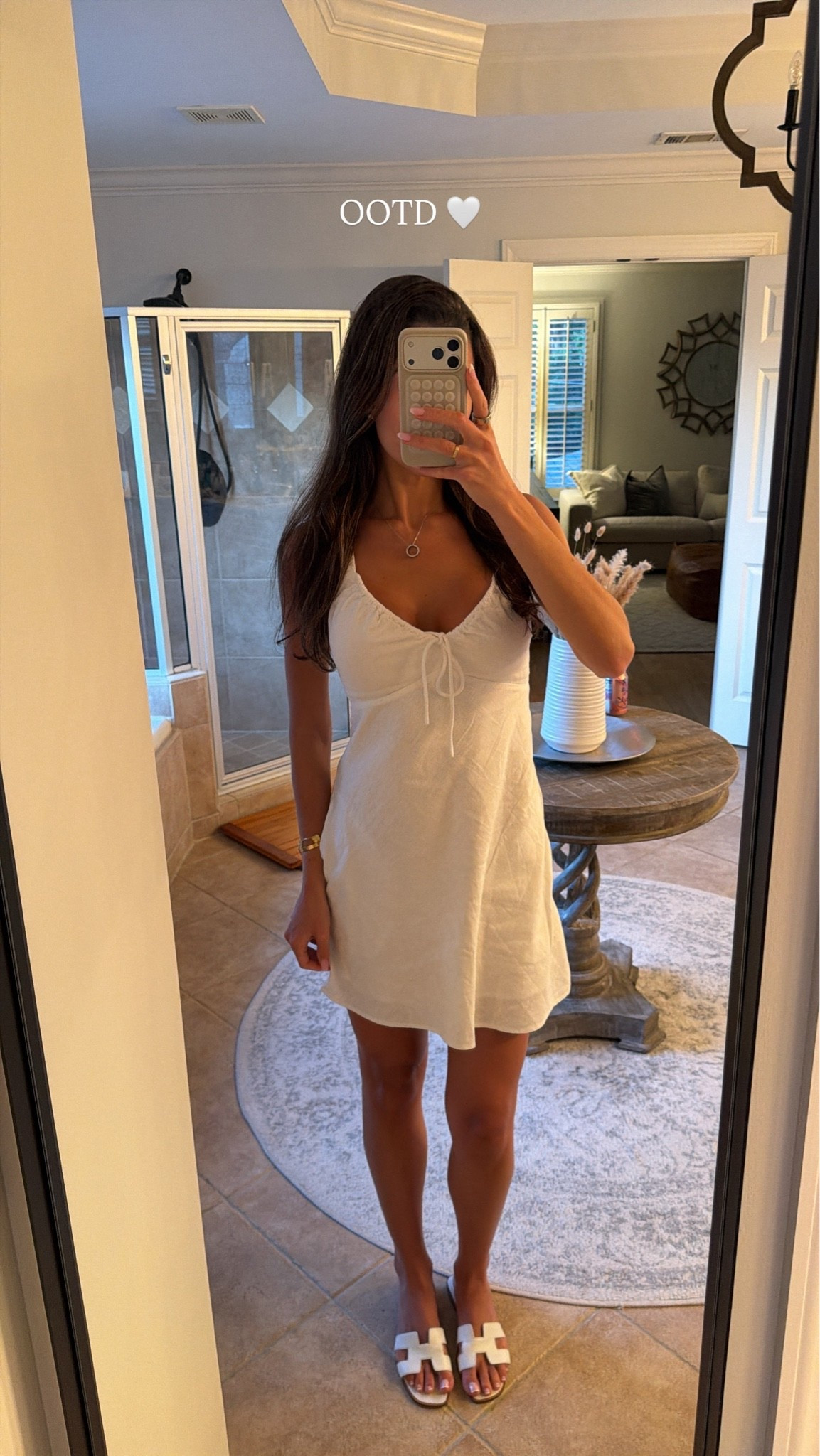 Wearing a small tall. Has adjustable straps.

#LTKootd