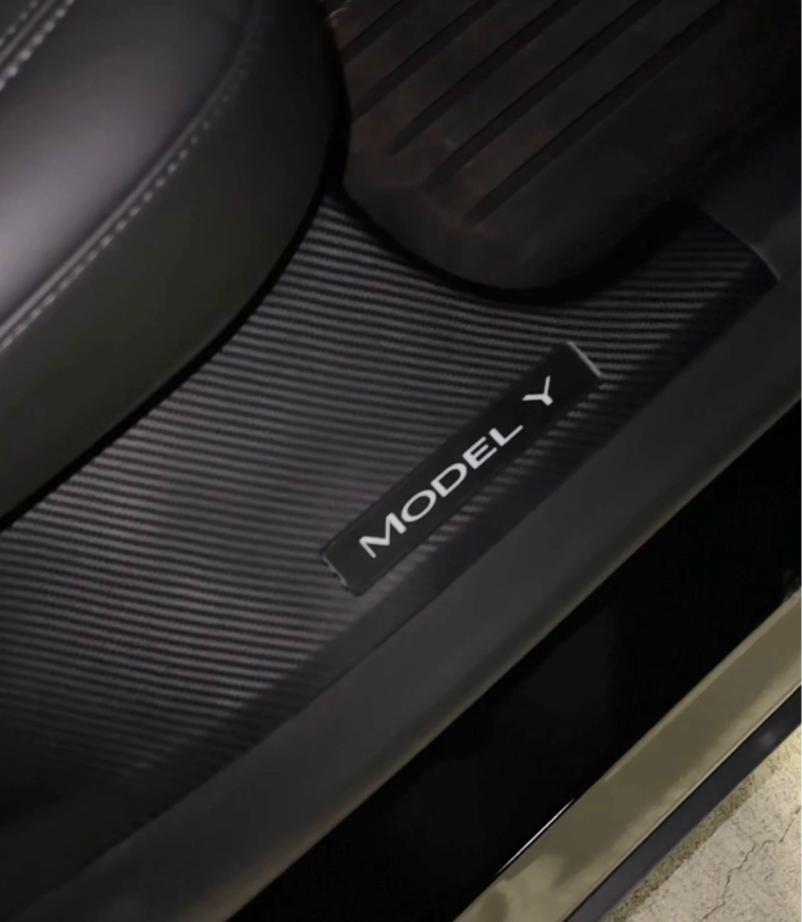 Carbon Fiber Tesla Model Y Mat/Cover