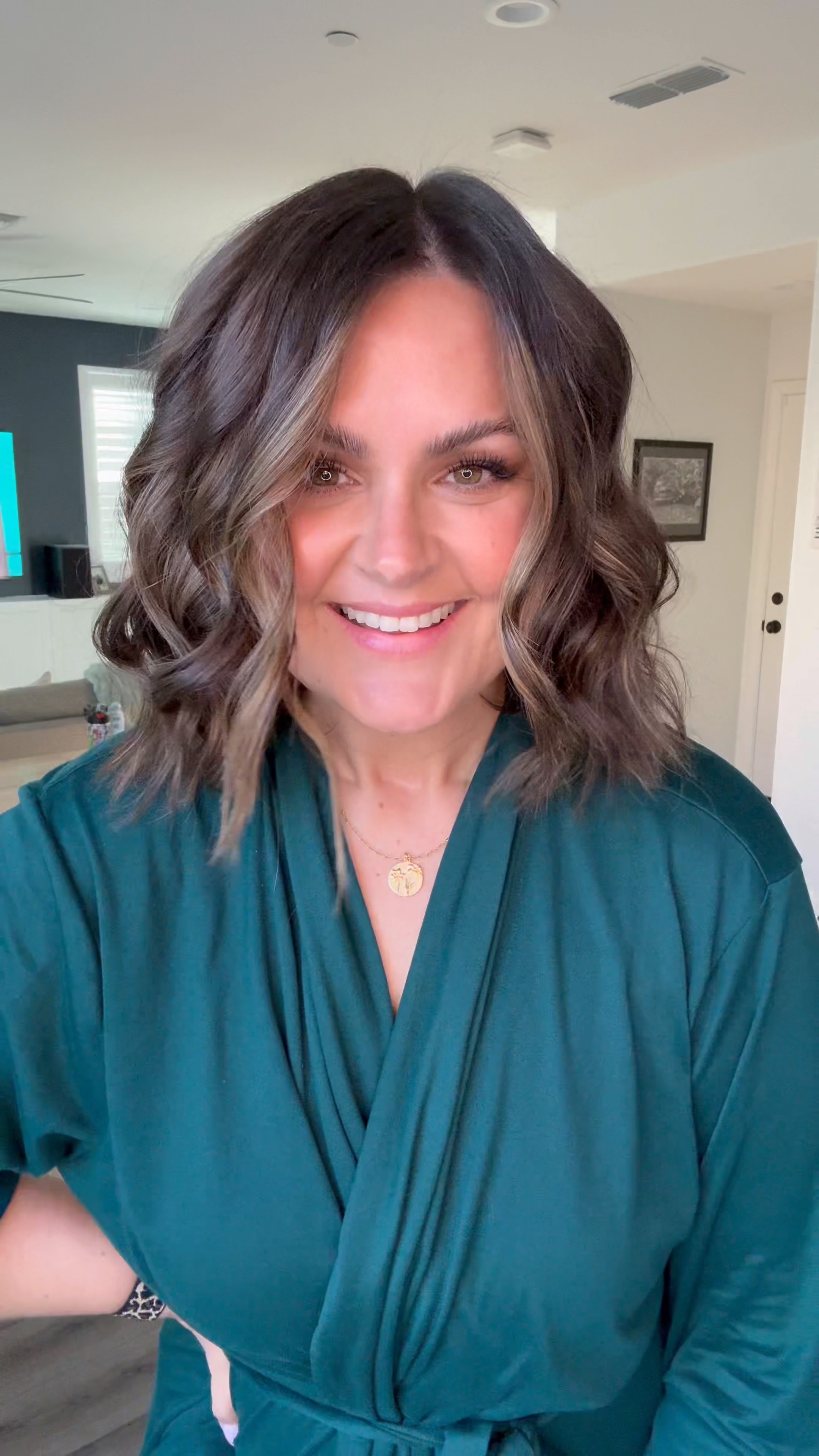 Short hair tutorial, hair curling tutorial

I used the small barrel for this, but I also have the large barrel
**the glove comes with it!!

Navy haircare code: COURTNEY

I swear curls last longer with a wand than a traditional curling iron!

Short hair, how to curl, curling wand, hair tutorial, hair curling tutorial, beauty tip 

#LTKStyleTip #LTKBeauty #LTKWatchNow