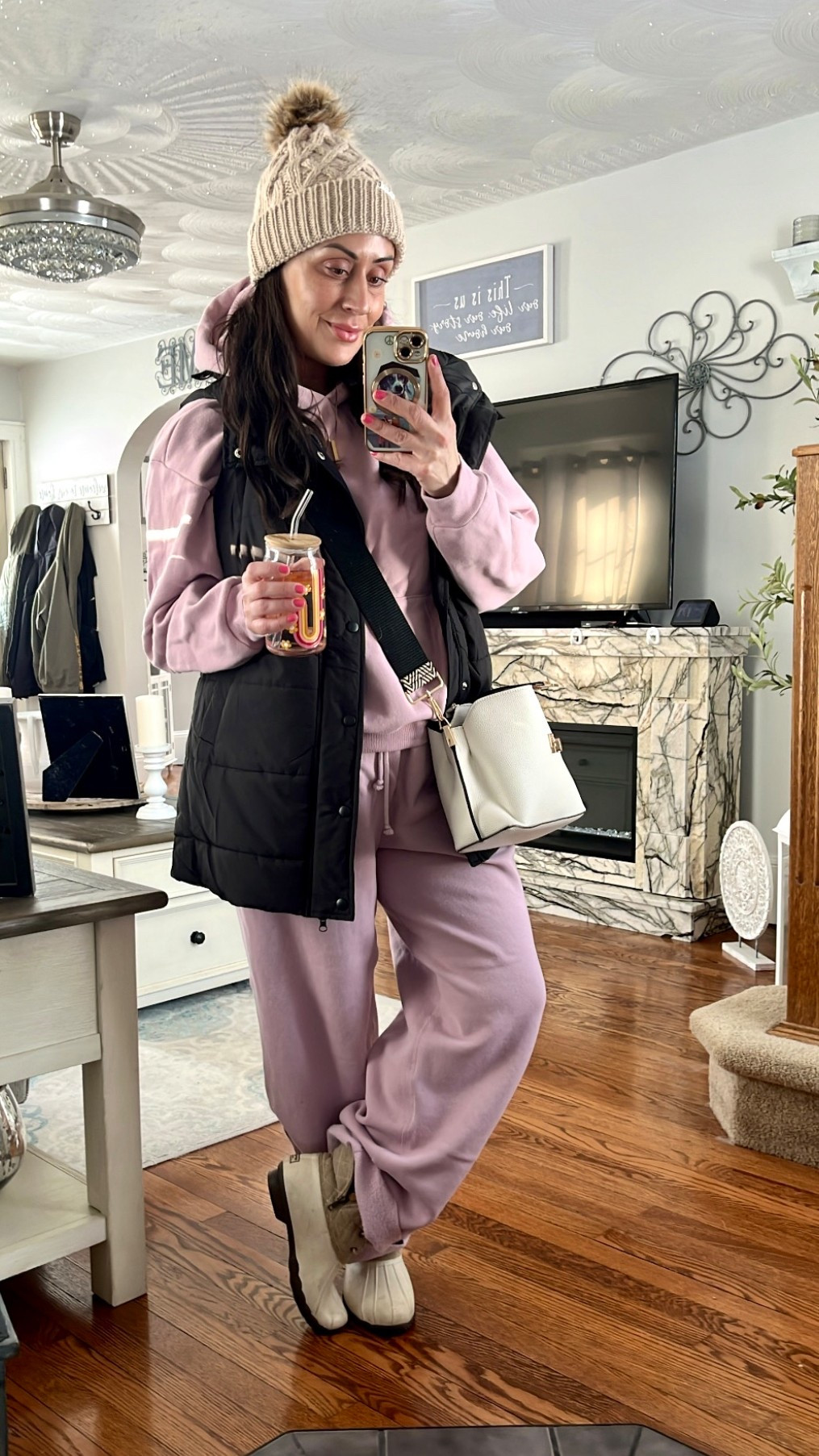 Out to run errands in yes you guessed it, sweatpants 

#LTKStyleTip #LTKOver40 #LTKFindsUnder50