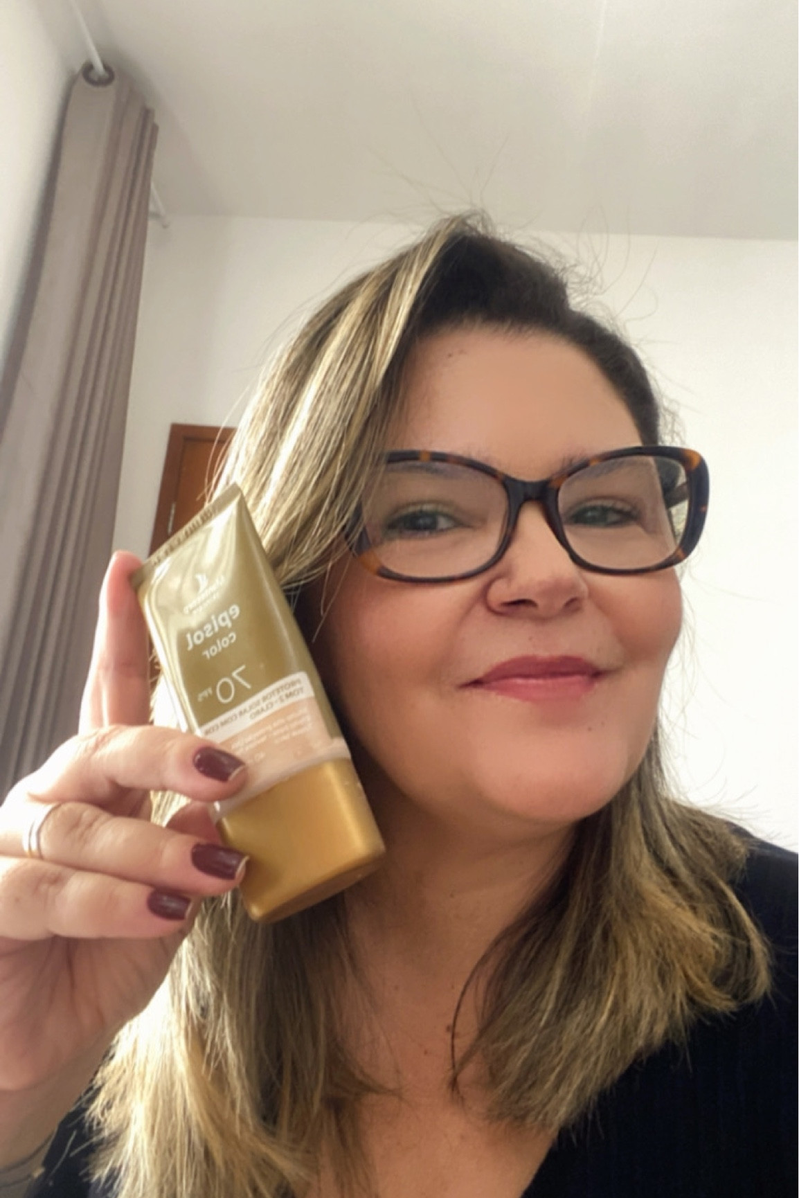 Esse protetor é o meu queridinho. Toque seco, não esfarela. Uso o tom 2 claro, tenho a pele bem clara 

#LTKbrasil #LTKbeauty
